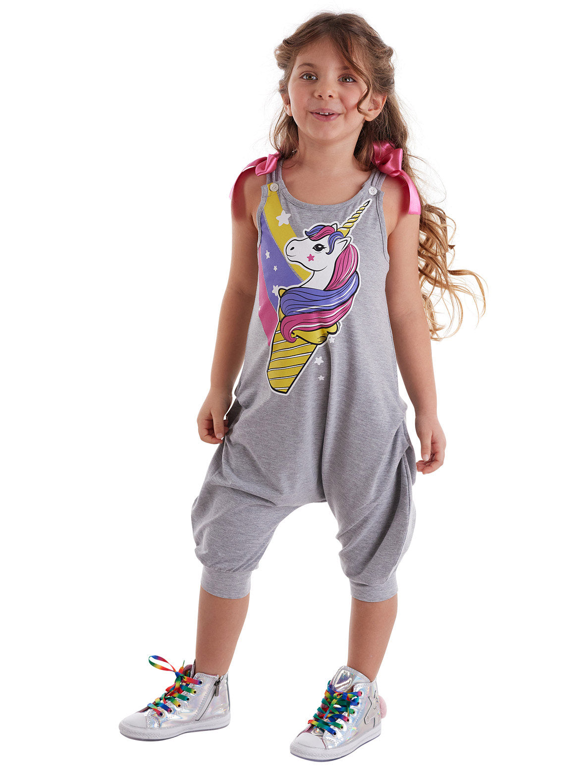 <tc>Combinaison pour fille avec motif de tasse de licorne.</tc>