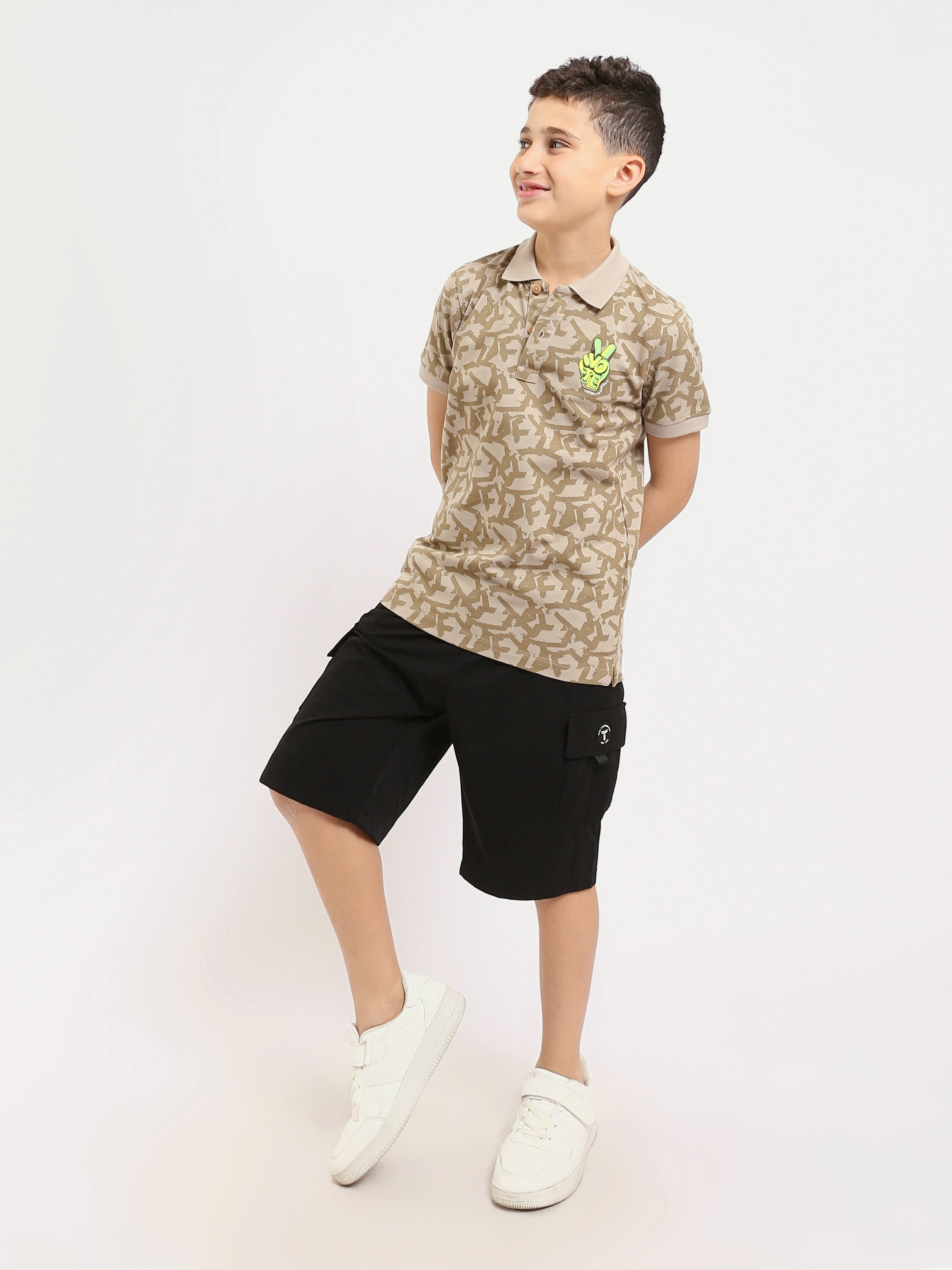 Polo enfant à motifs modernes avec logo distinctif - POS24SAPR31300TB1