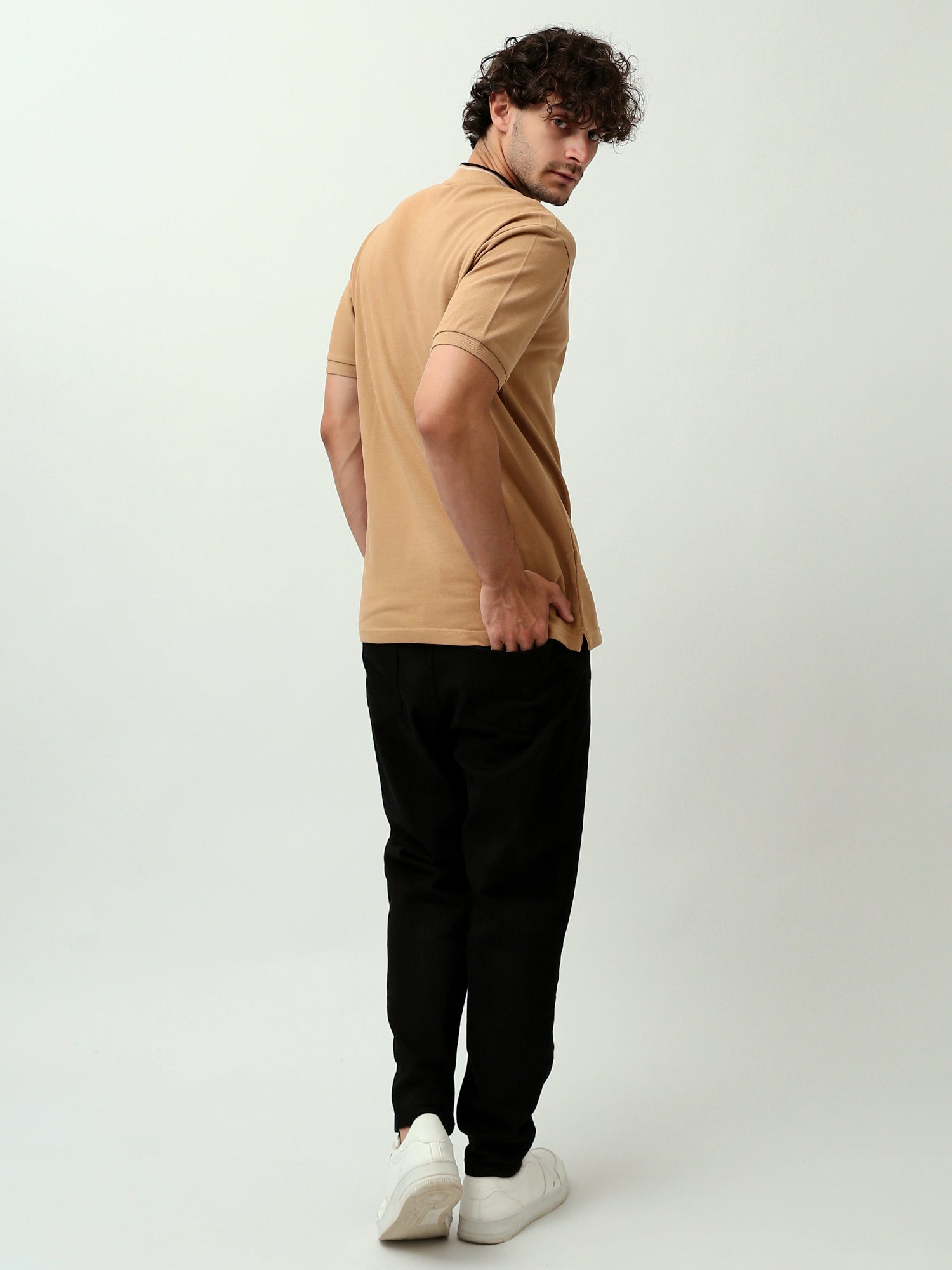Polo Homme Regular Fit – Couleurs Noir et Beige – POS24SBPU21901TM1