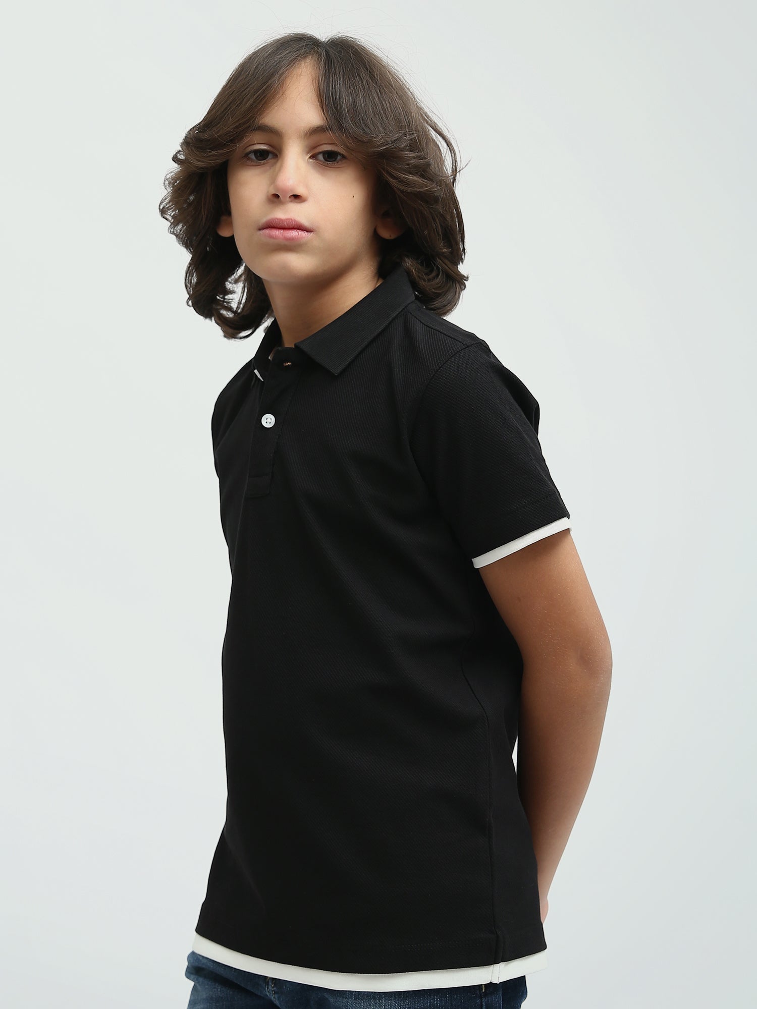 Polo enfant au design moderne avec boutons distinctifs – POS24SBTR21813TB1
