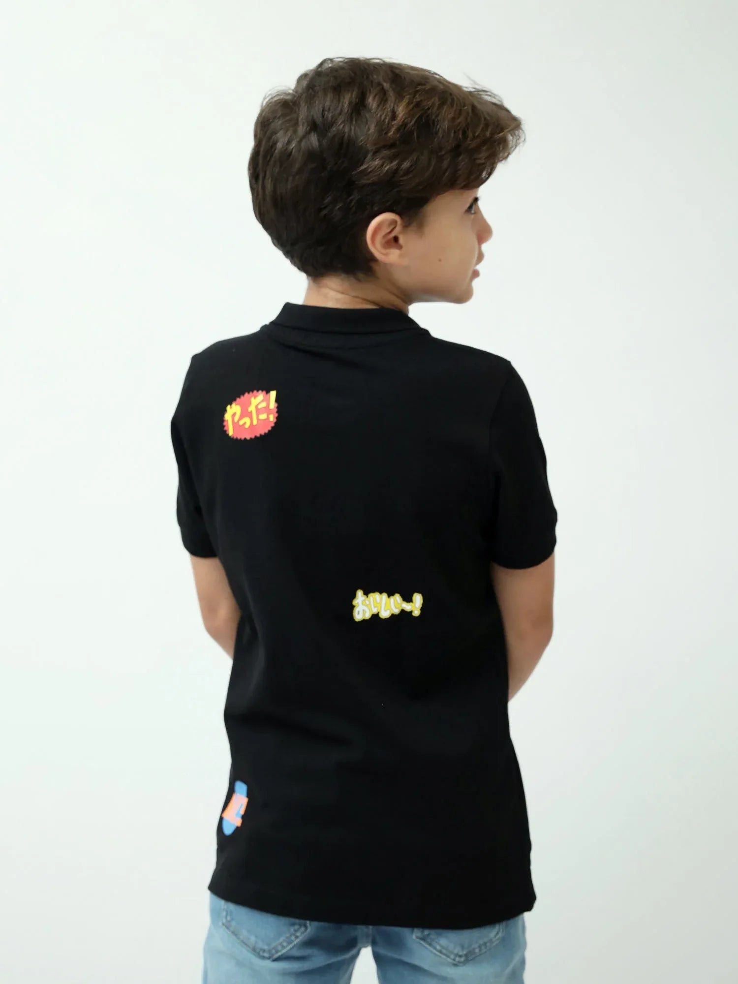 Polo ado garçon noir avec badges imprimés – manches courtes - POS24SPPI75550MJ1 - Justyol