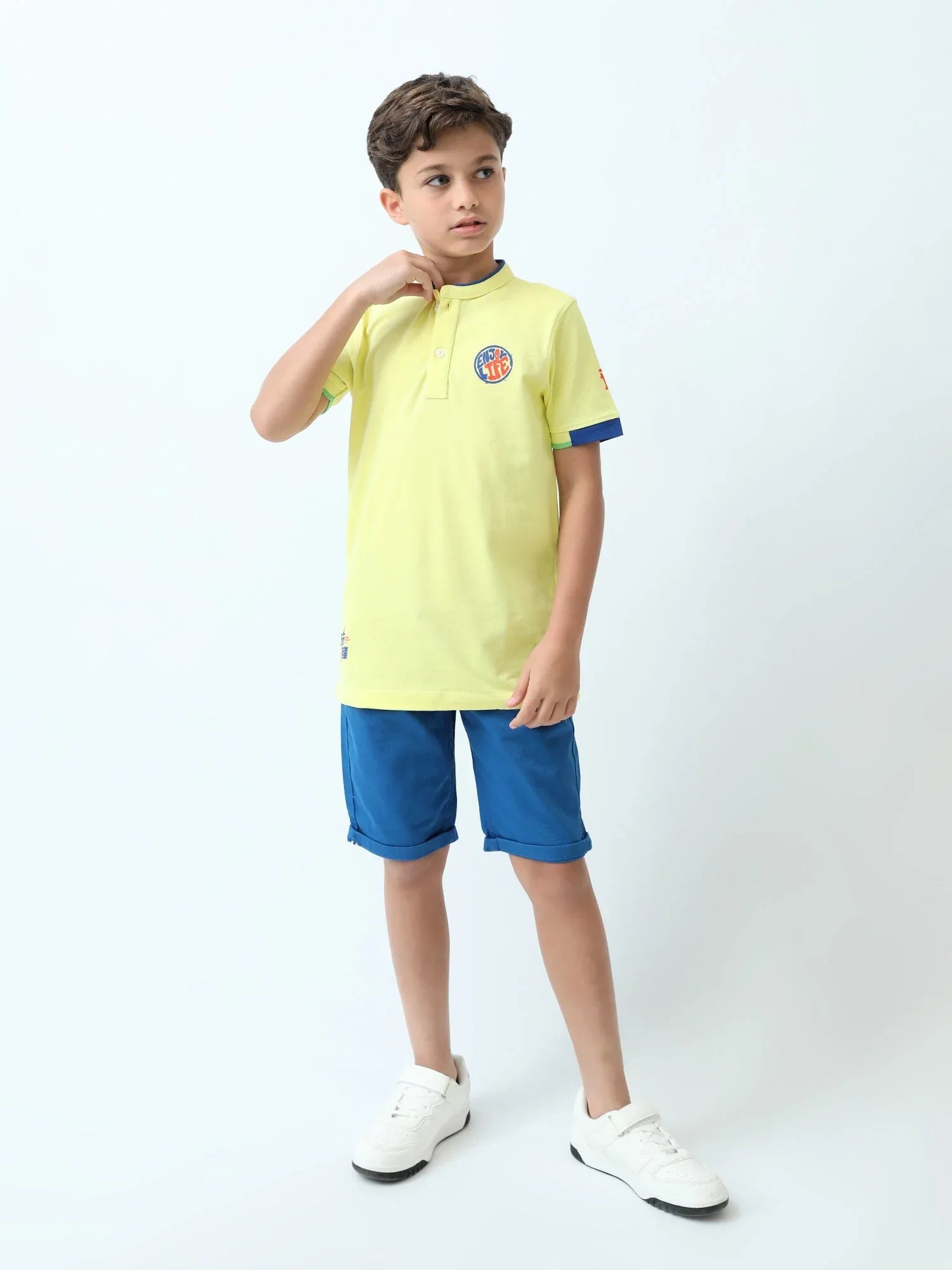 Polo ado garçon jaune à col tunisien – finitions contrastées - POS24SPPU75560MJ1 - Justyol