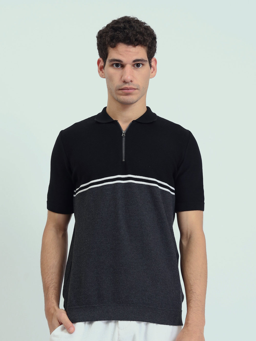 Polo Homme Noir et Gris à Col Zippé – Coupe Slim et Style Moderne - POS25SKTW21866TM1