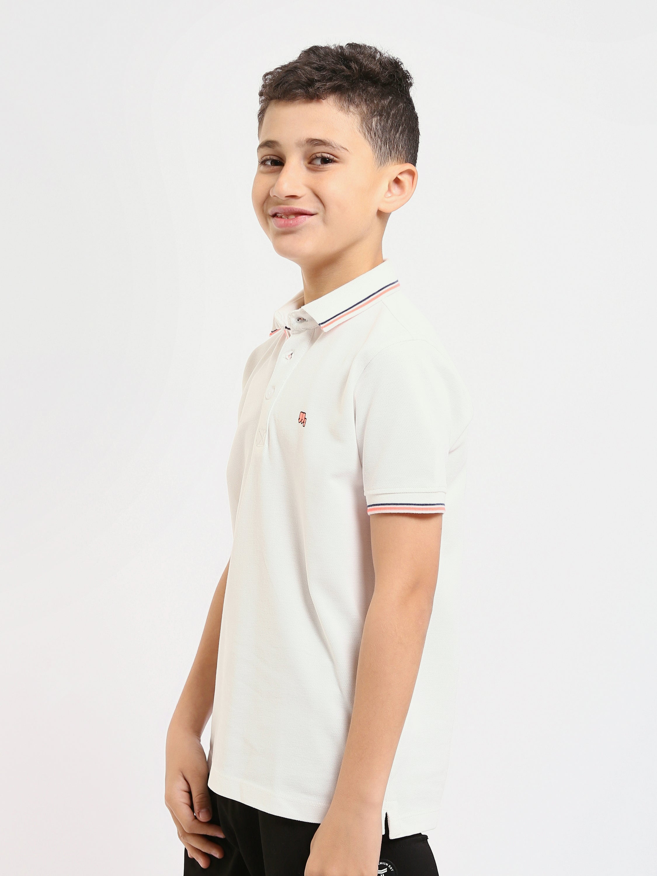 Polo pour enfants de couleur blanche avec un design moderne - POS25SPPR21053TB1