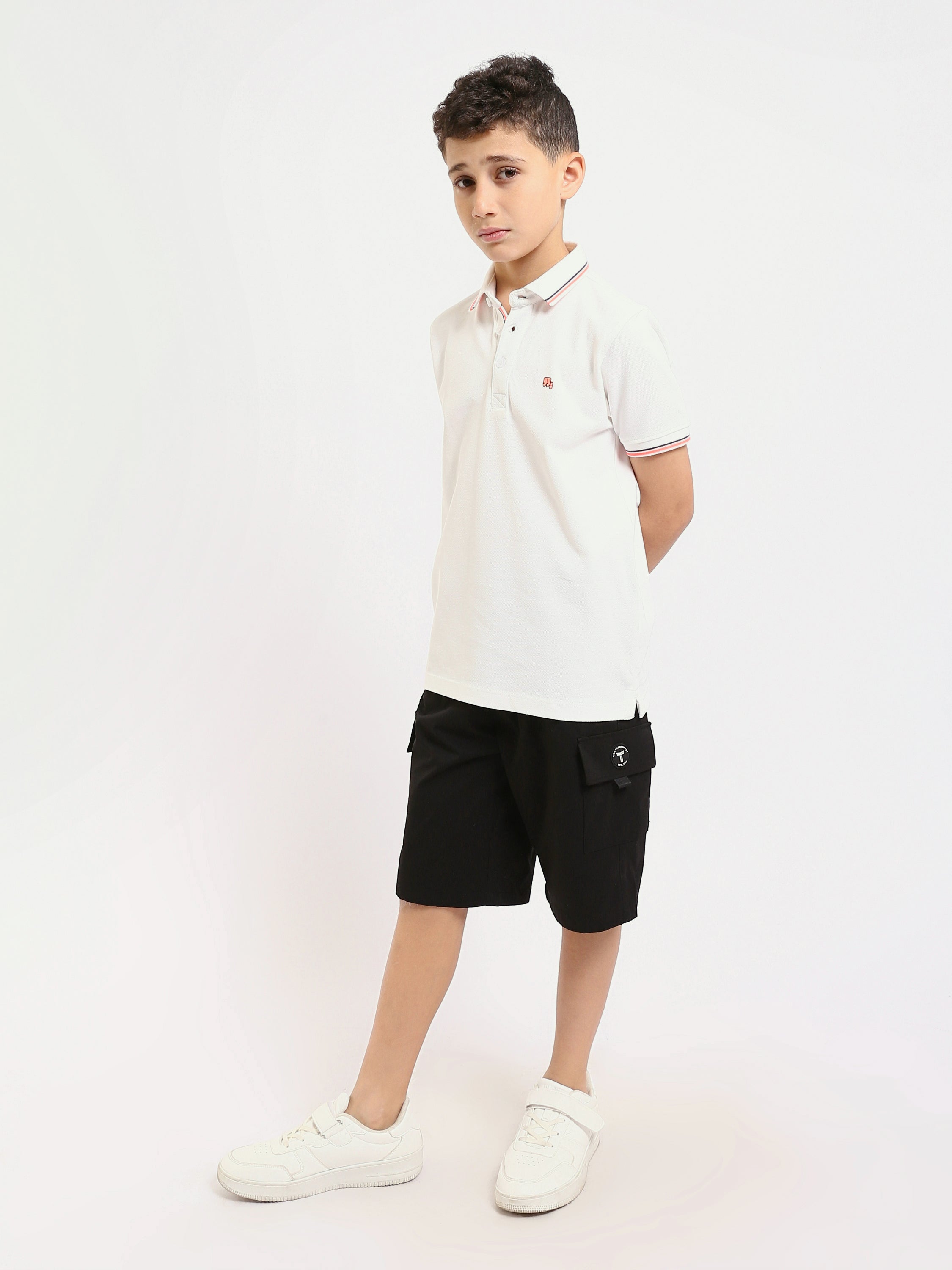Polo pour enfants de couleur blanche avec un design moderne - POS25SPPR21053TB1