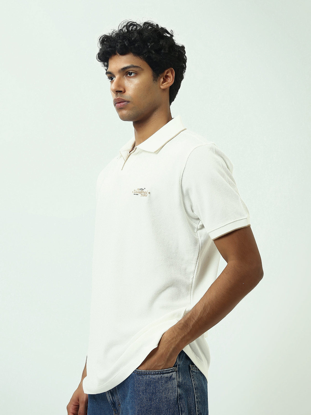 Polo Homme à Col Ouvert et Petit Motif Brodé - POS25SPTV21015TM1