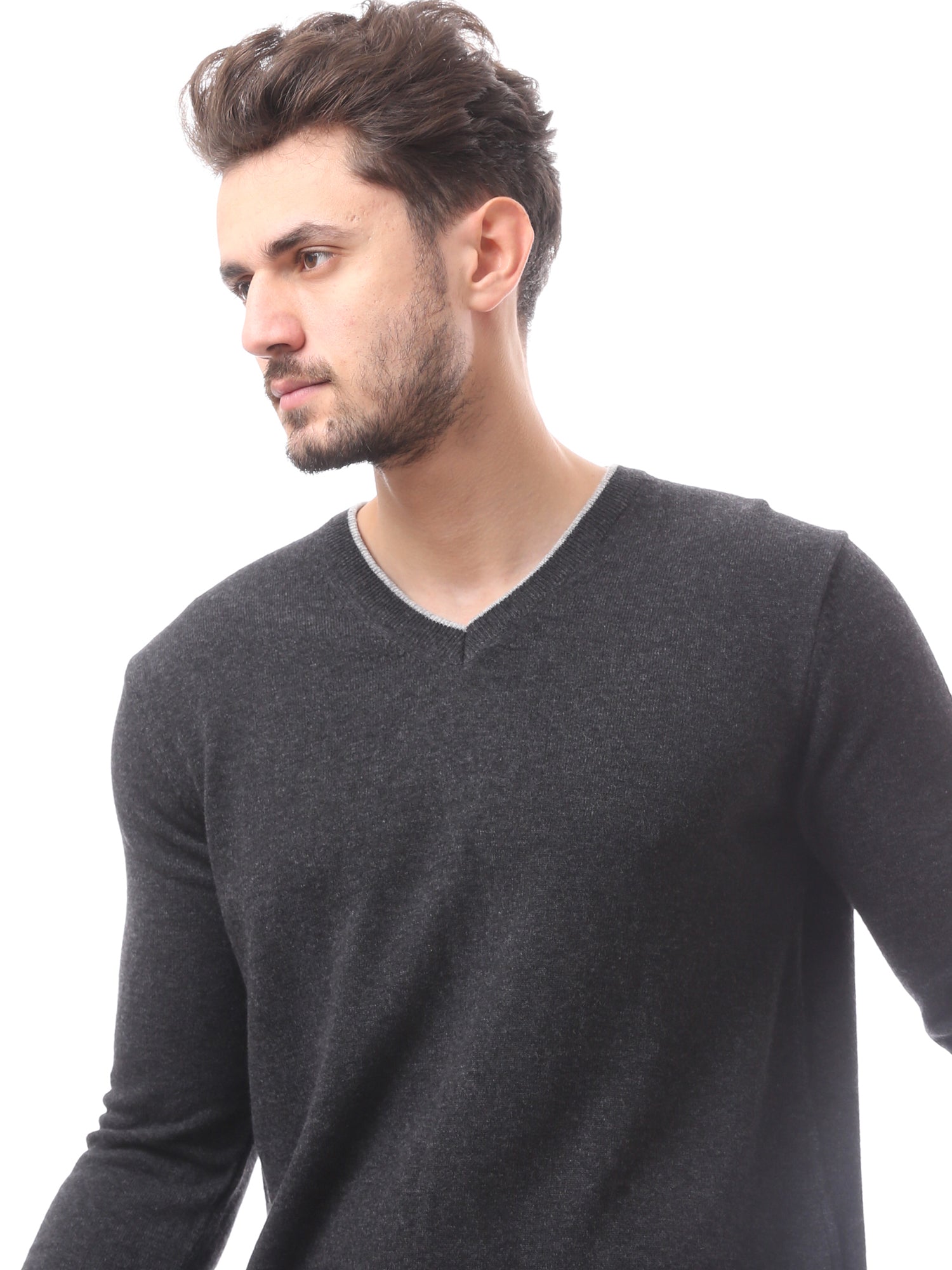 كنزة رجالية بياقة V صوف ناعم بألوان أنيقة - PUL24WTWO27425TM1