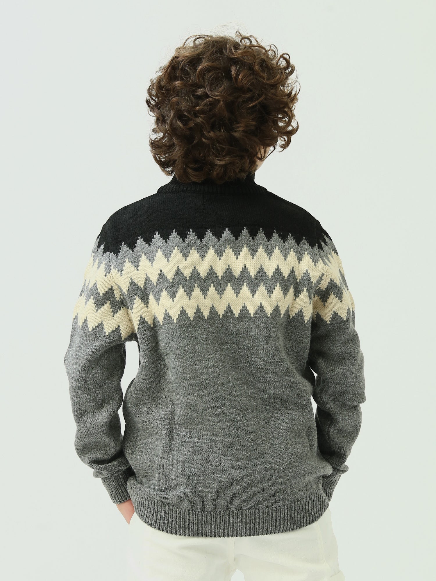 Sweat-shirt enfant décoré avec un mélange de couleurs – Design chaud et moderne – PUL25WPJH27822TB1