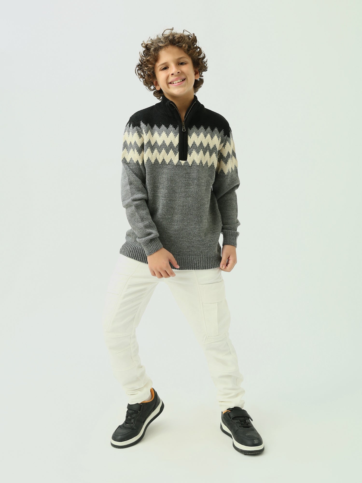 Sweat-shirt enfant décoré avec un mélange de couleurs – Design chaud et moderne – PUL25WPJH27822TB1