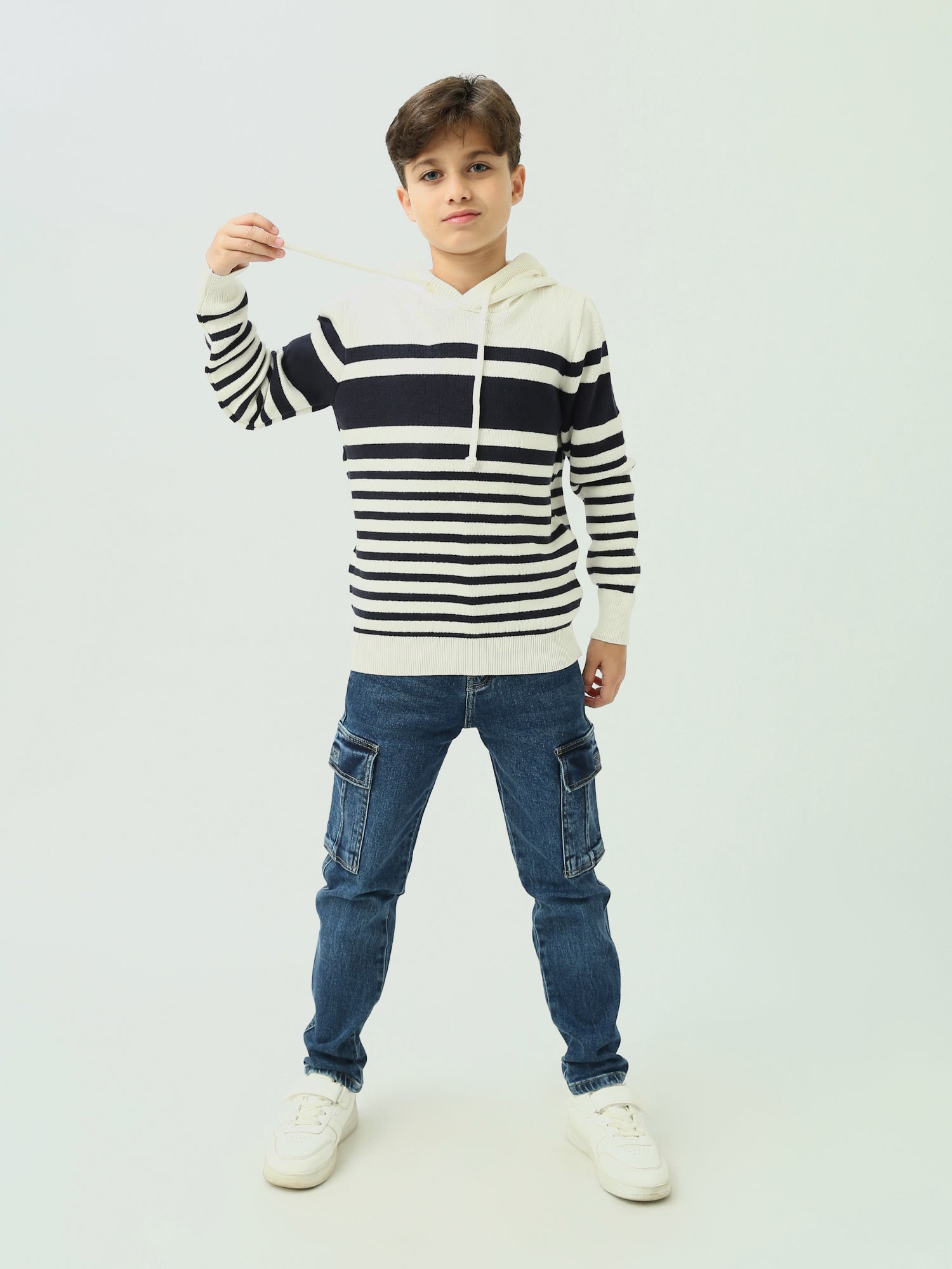 Sweat-shirt enfant décoré de lignes horizontales – Design moderne et confortable – PUL25WPPD27815TB1