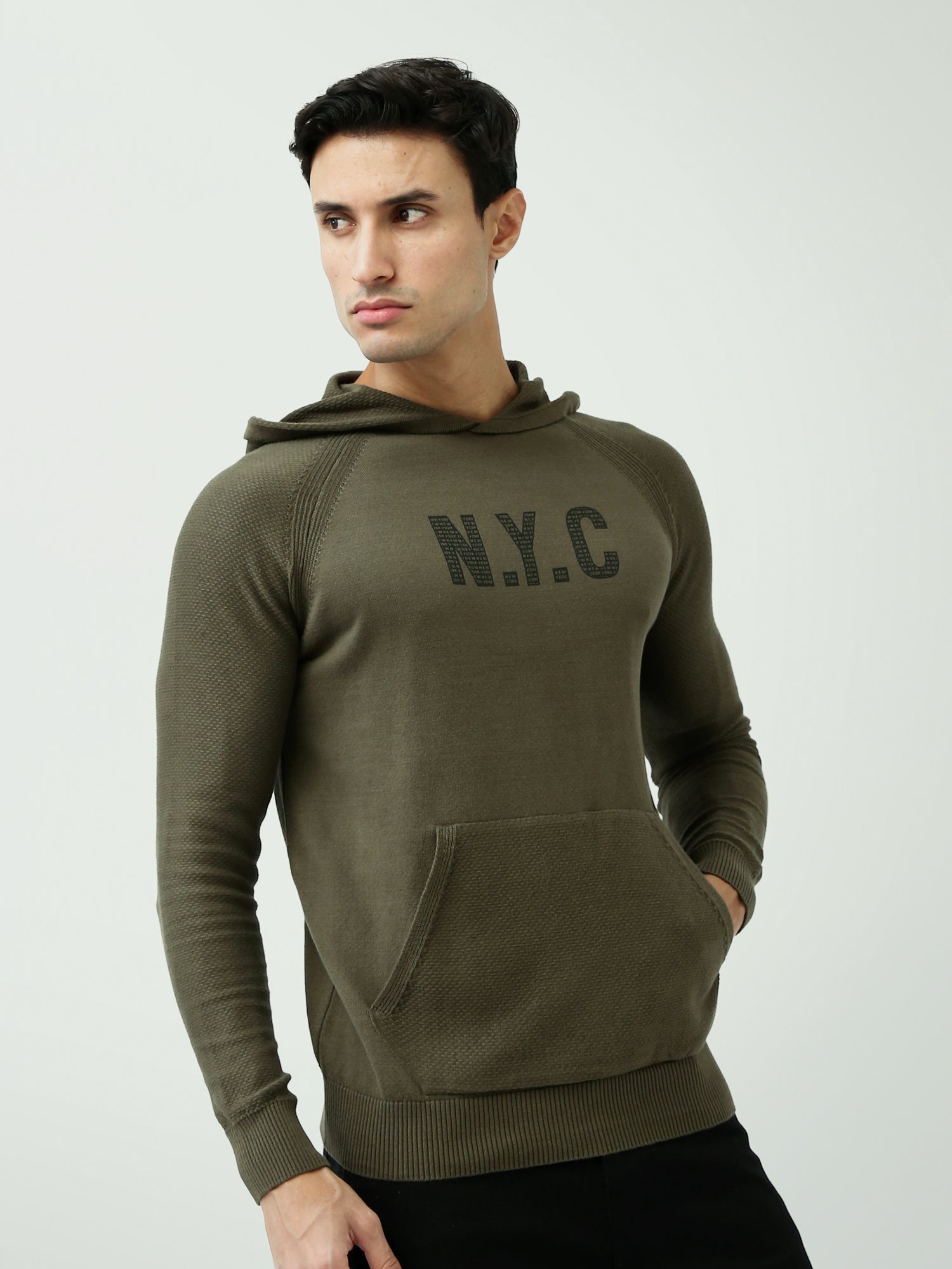 كنزة رجالية بقبعة بتصميم شبابي وقصة مريحة - PUL25WPRD27816TM1