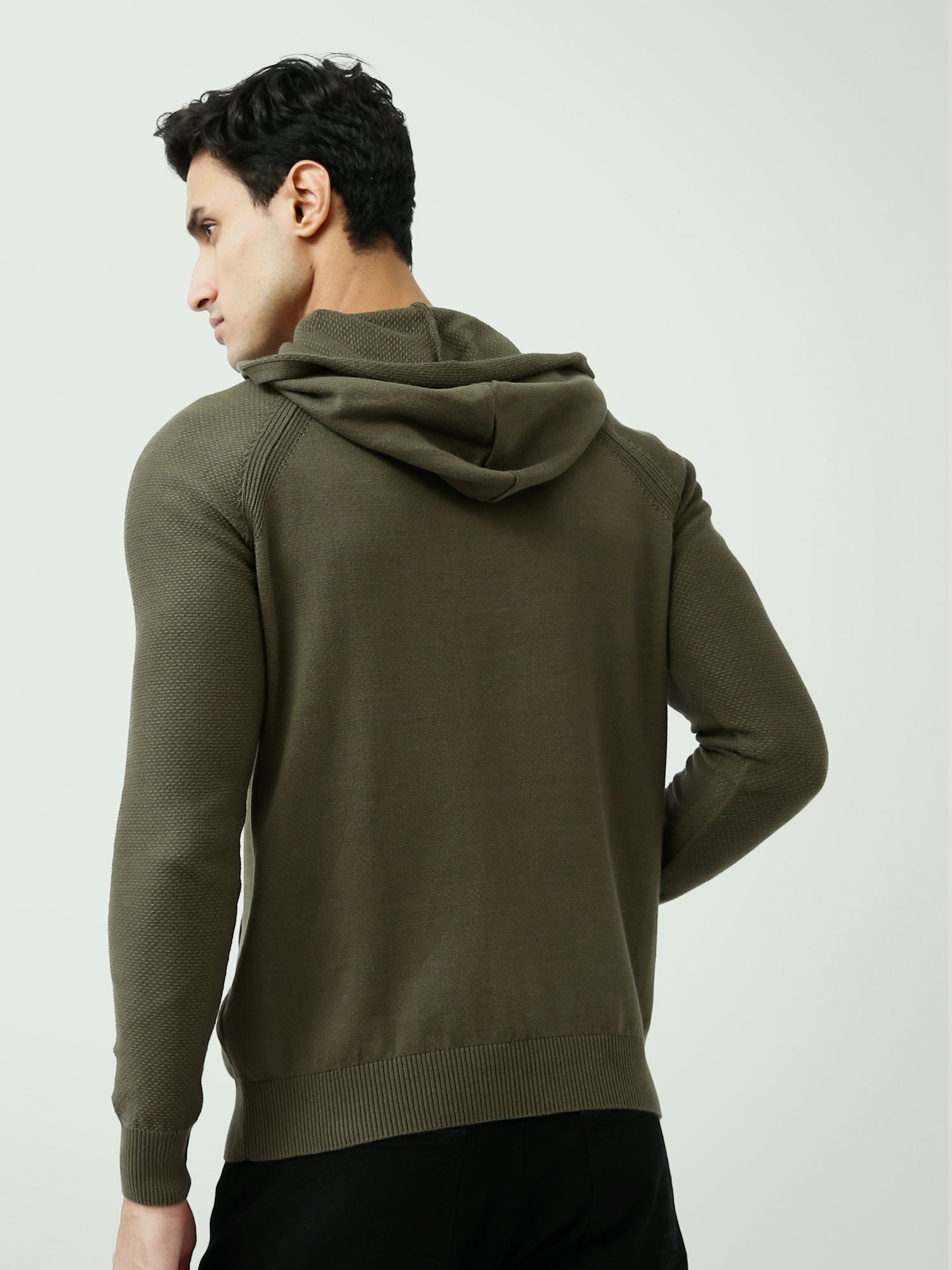 كنزة رجالية بقبعة بتصميم شبابي وقصة مريحة - PUL25WPRD27816TM1