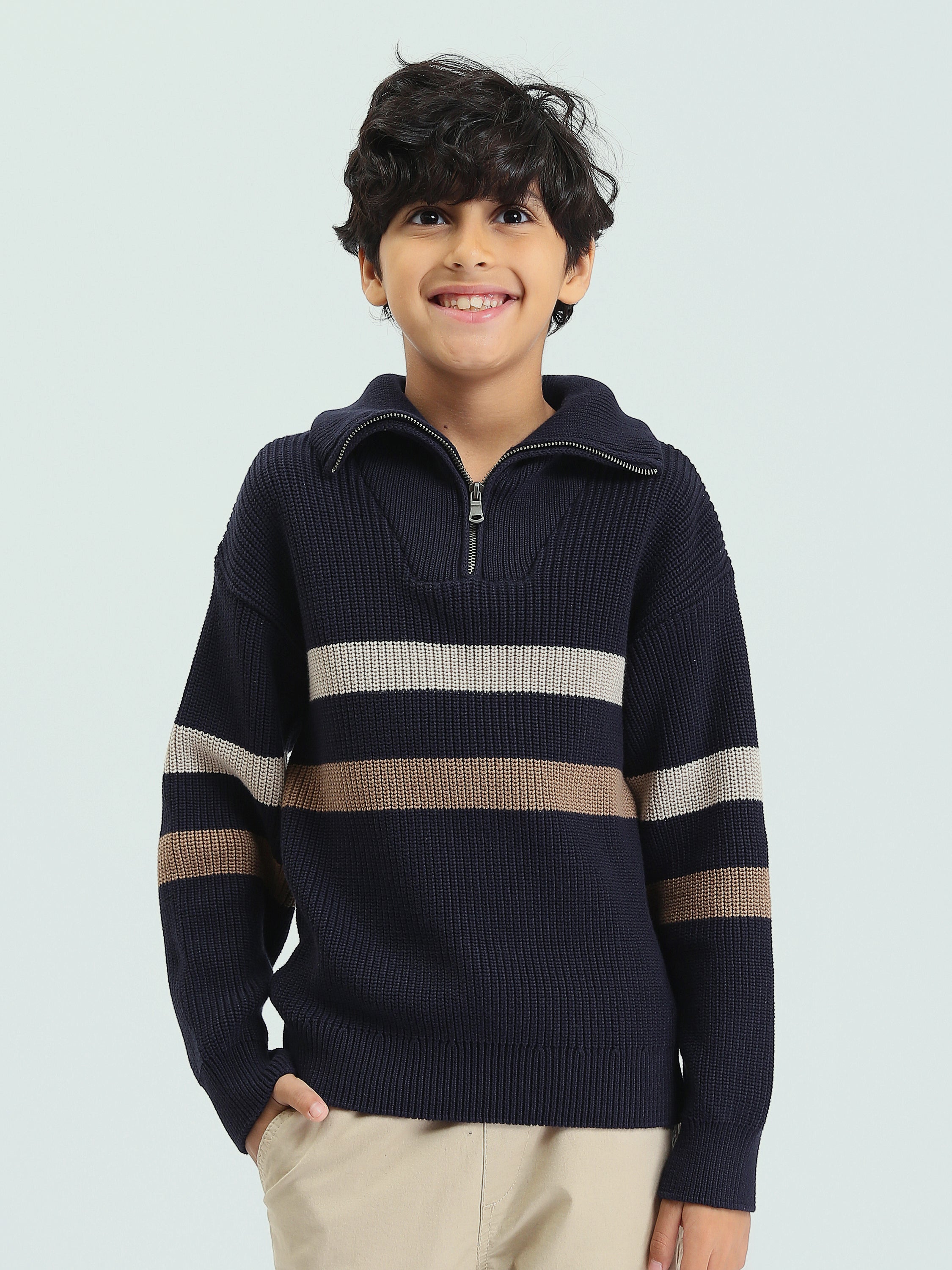 Pull enfant garçon avec design moderne et rayures colorées - PUL25WPSH27857TB1