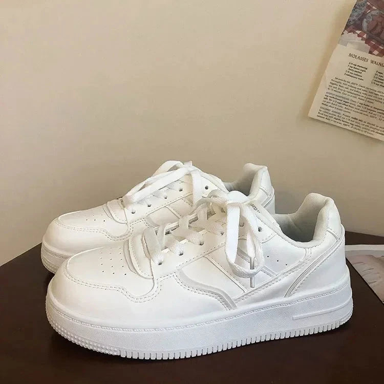 Chaussure Femme Sportive avec Design Moderne et Confortable – Parfaite pour le Tennis et les Activités Quotidiennes