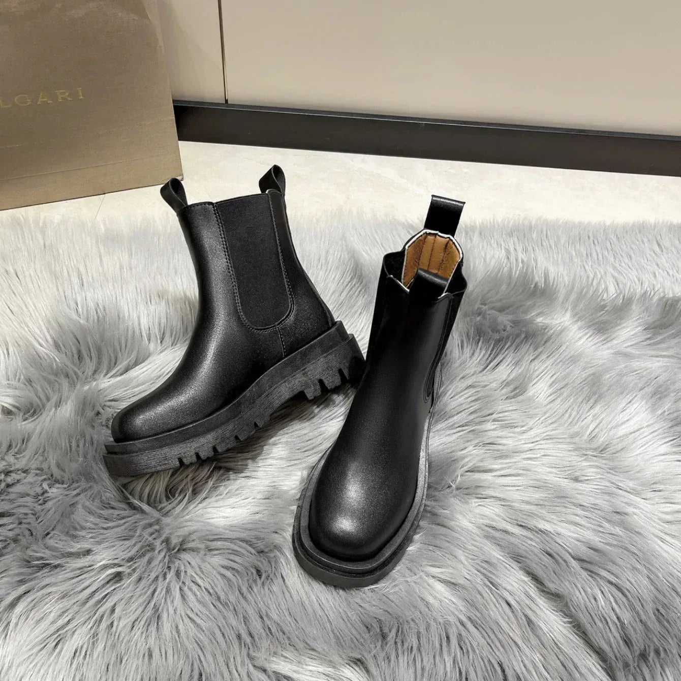 Bottes Femme Luxueuses et Modernes avec Semelle Épaisse – Look Puissant et Tendance - Justyol