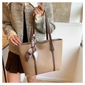 Women's bag New summer black handbag large capacity shoulder bag niche commuter woman bag Tote bag MU Group