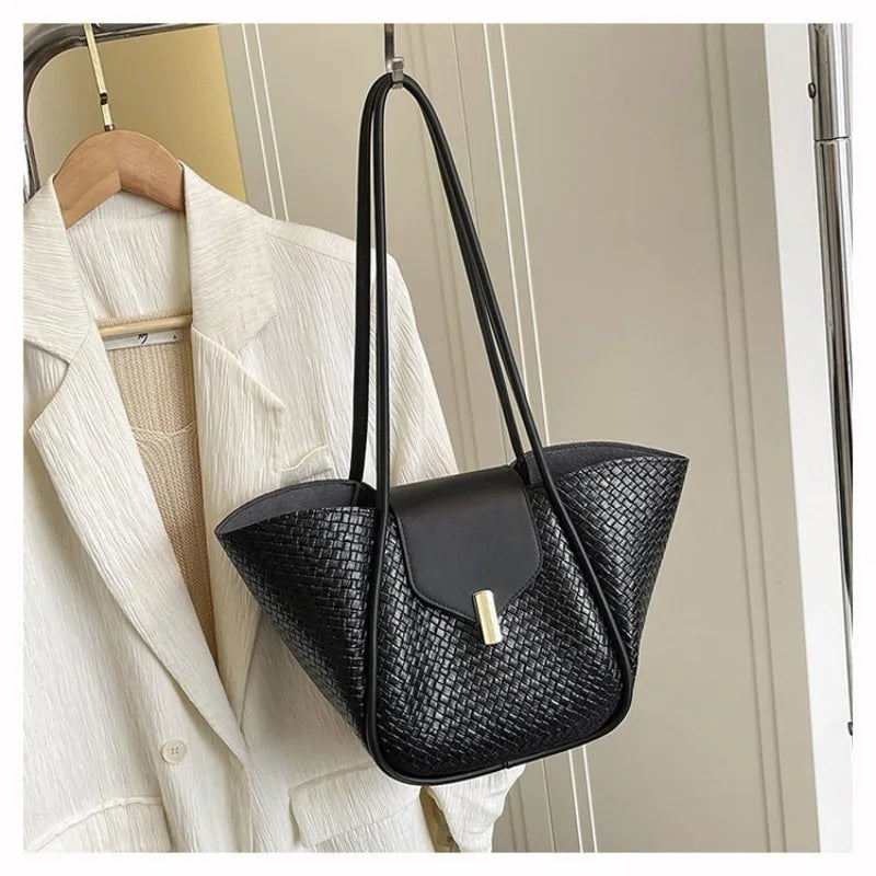Sac Bandoulière Femme Demi-Lune de Luxe – Sac à Main Maillard avec Détails Volants