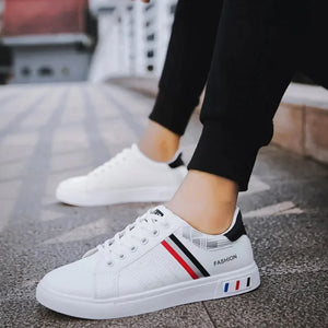 Men's Sneakers White Casual Shoes Lightweight Breathable Flats Fashion Lace-up Vulcanized Shoes Non Slip Outdoor Men Shoes Tenis MU Group