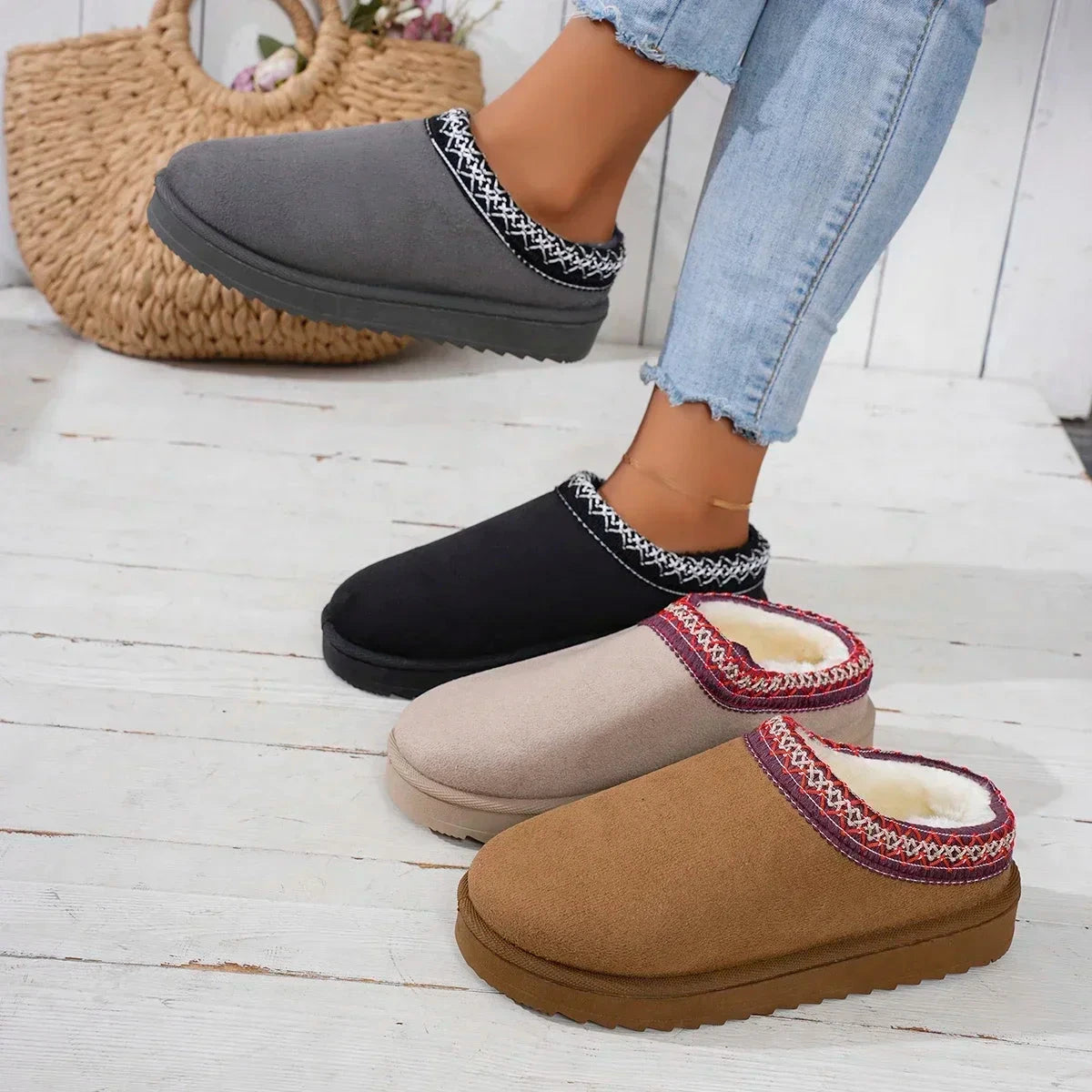 Snow Boots 2024 Women Winter Cashmere Warm Thick Soles Without Heel-covered Hair Half Slipper Cotton Shoes Cashmere Warm Boots MU Group
