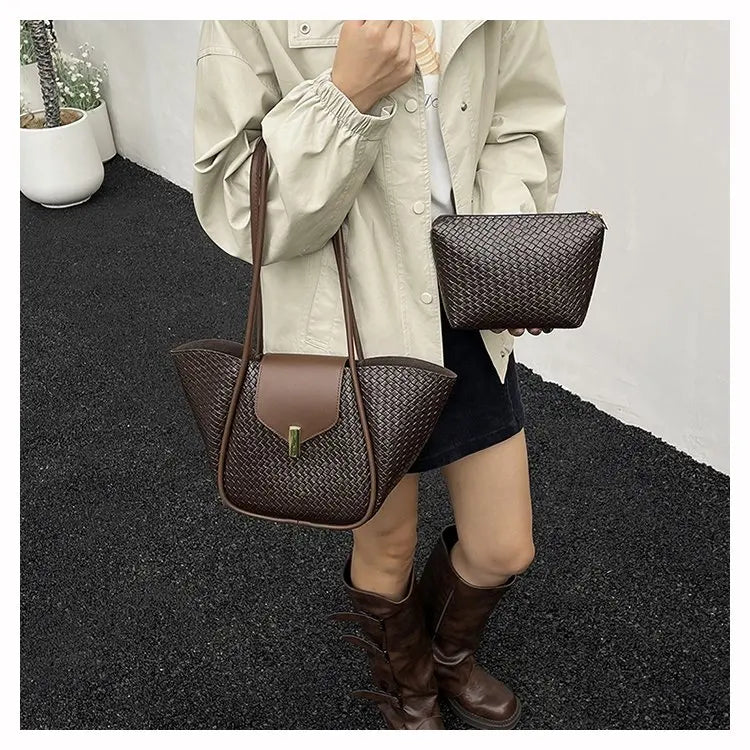 Sac Bandoulière Femme Demi-Lune de Luxe – Sac à Main Maillard avec Détails Volants