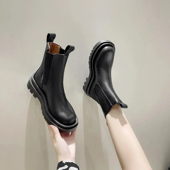 Bottes Femme Luxueuses et Modernes avec Semelle Épaisse – Look Puissant et Tendance