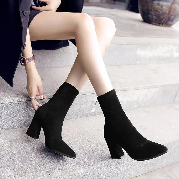 Bottes Chelsea Femme à Talon Haut – Bottines Suède avec Pointe Pointue, Talon Carré et Fermeture Éclair pour l’Automne/Hiver
