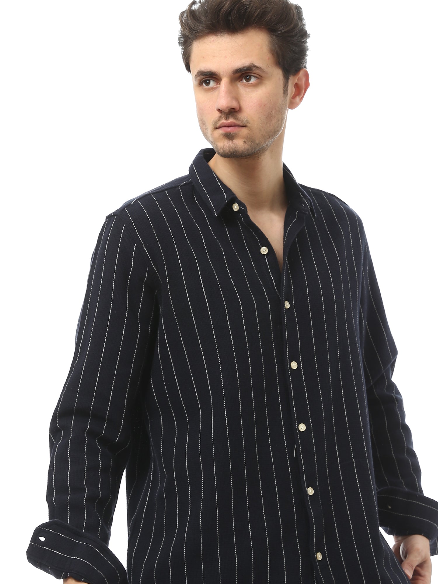 Chemise pour homme décorée de rayures horizontales élégantes – SHI24SSCR19415TM1