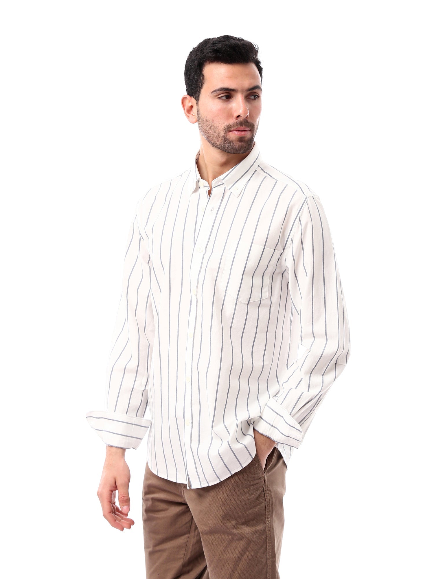 Chemise à manches longues pour homme avec des rayures fines – SHI24SSOR17403TM1