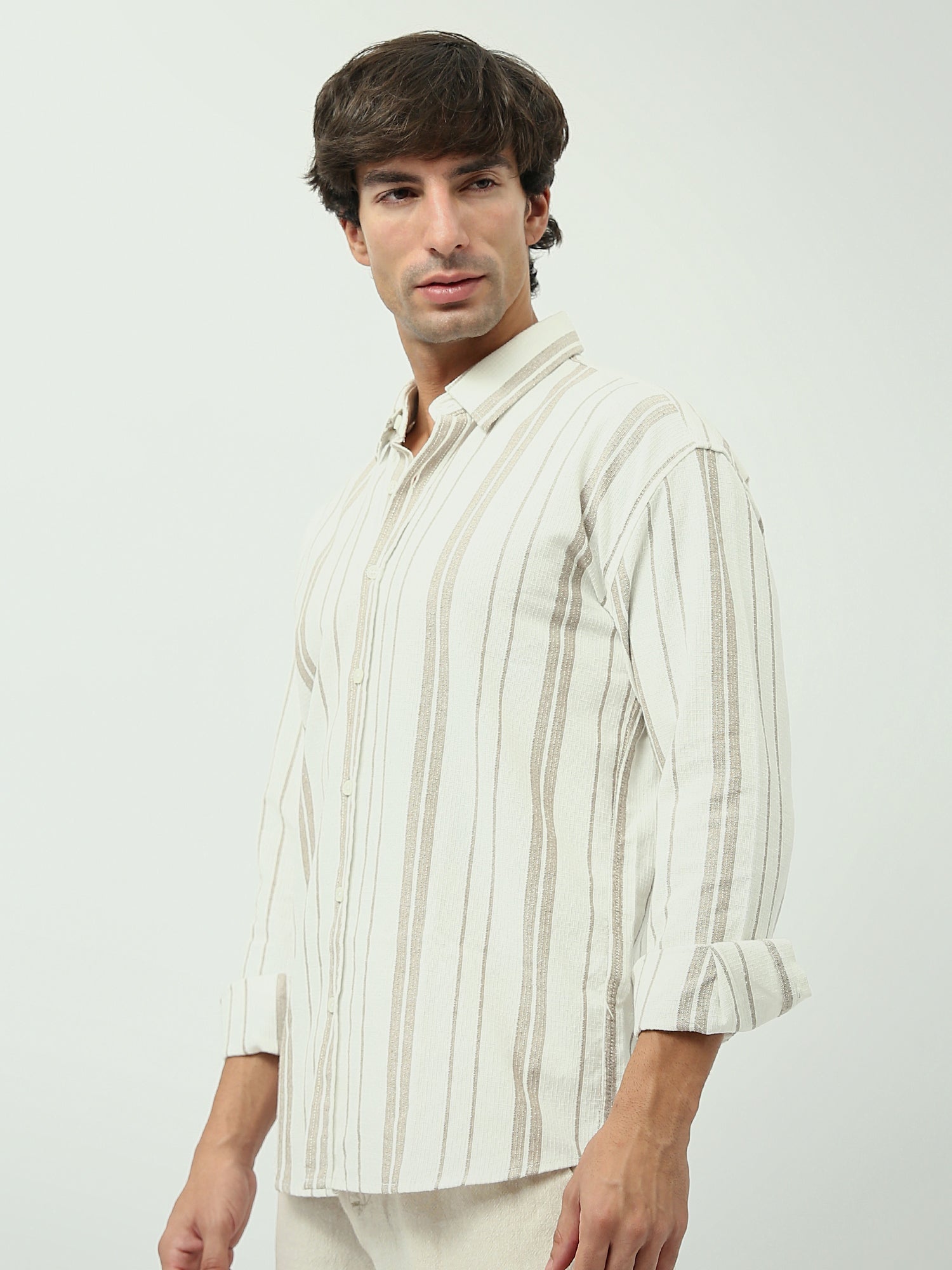 Chemise pour homme à rayures aux couleurs chaudes — SHI24SSPR19468TM1