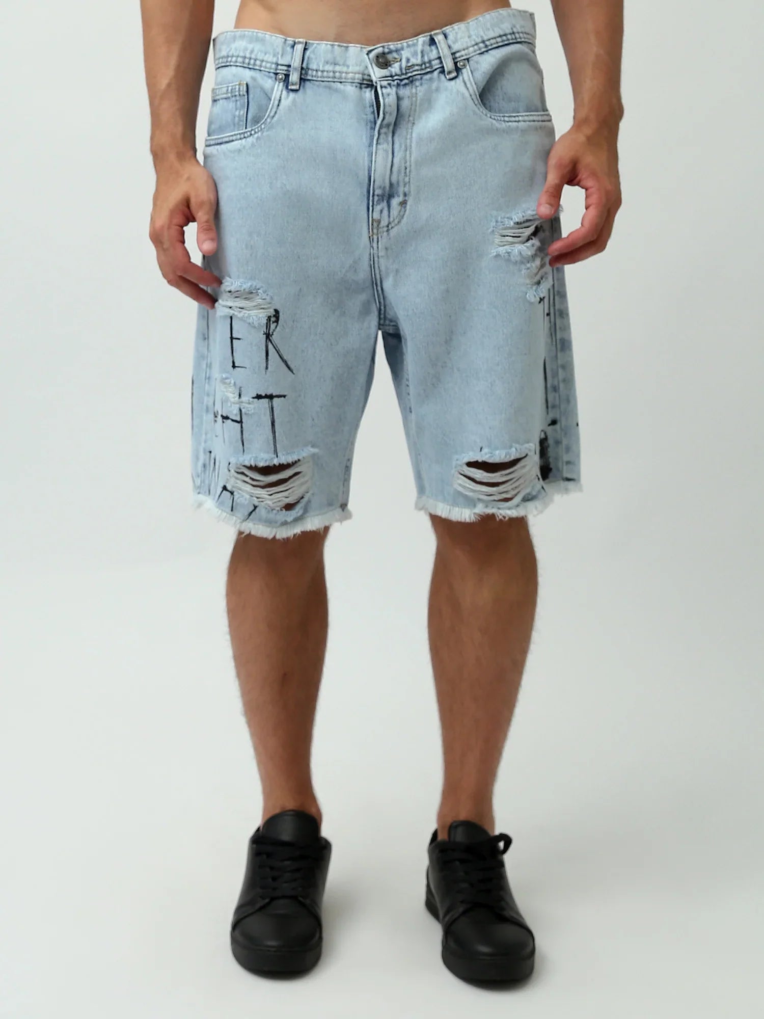 Short en jean homme déchiré à coupe moderne – SHR24SDCP30198TM1
