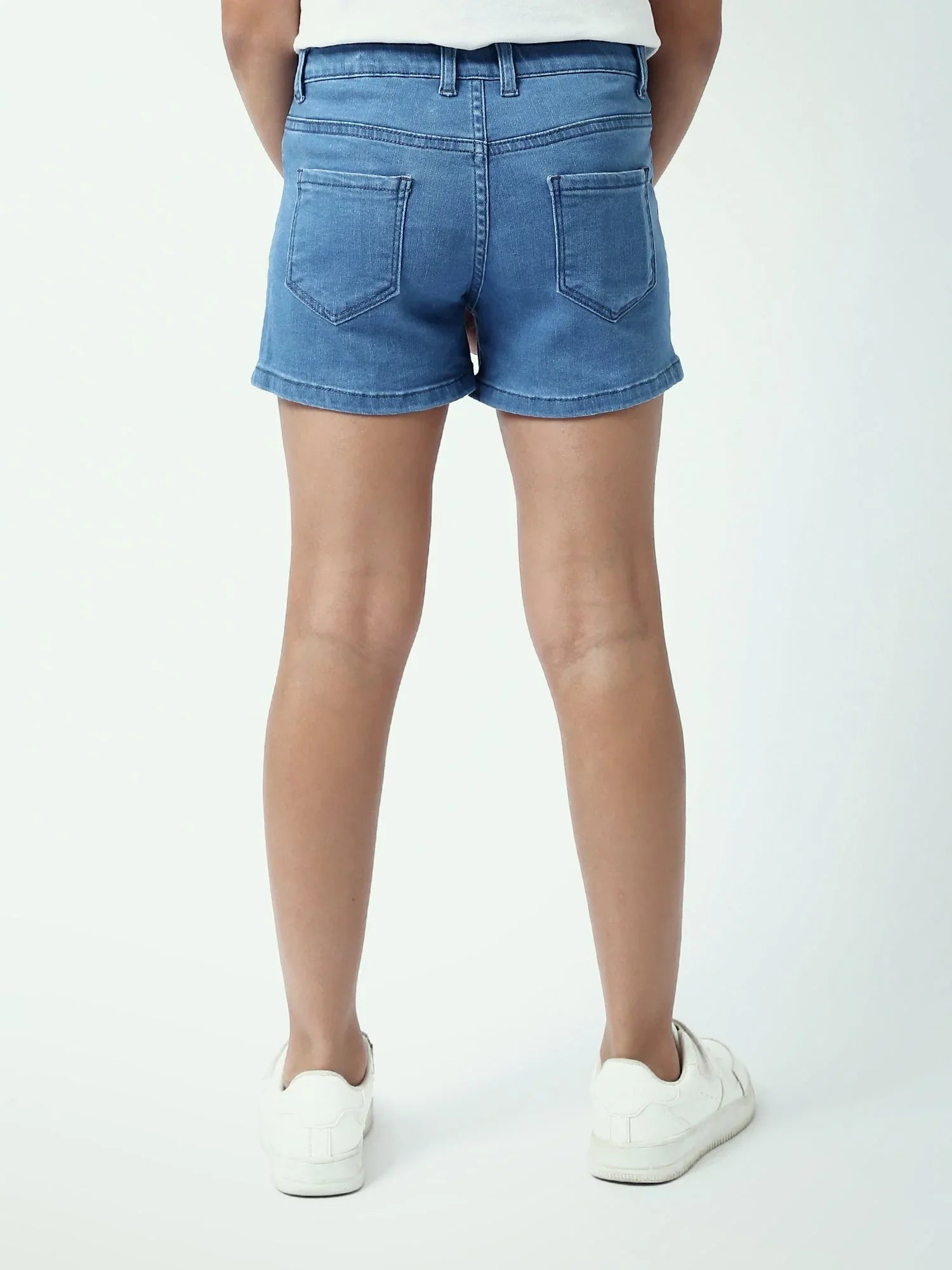 Short fille en jean bleu avec broderies, coupe courte - SHR24SDDW70580MG1 - Justyol