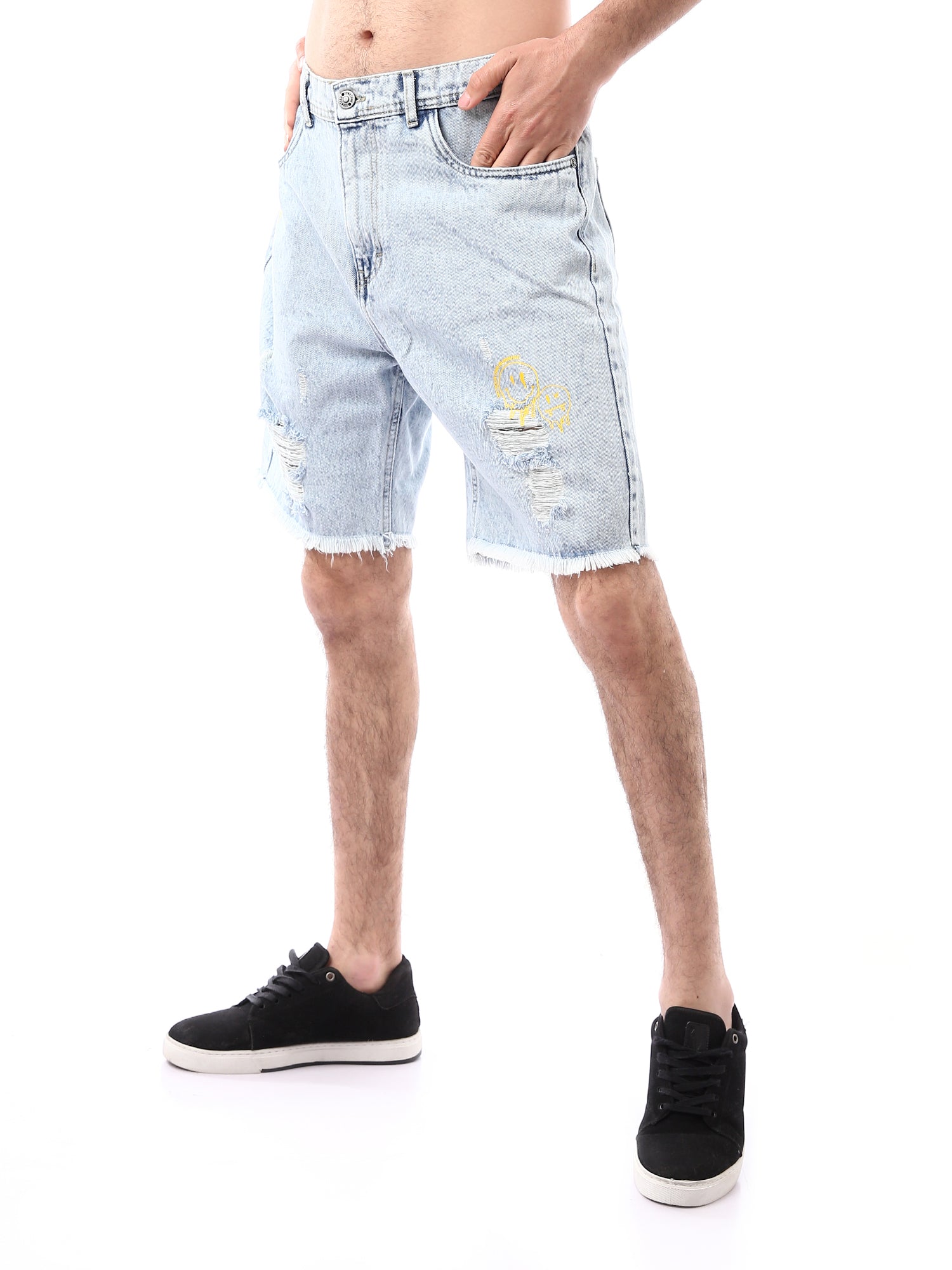 Short en jean pour homme bleu clair avec déchirures et détails brodés - SHR24SDPP30192TM1