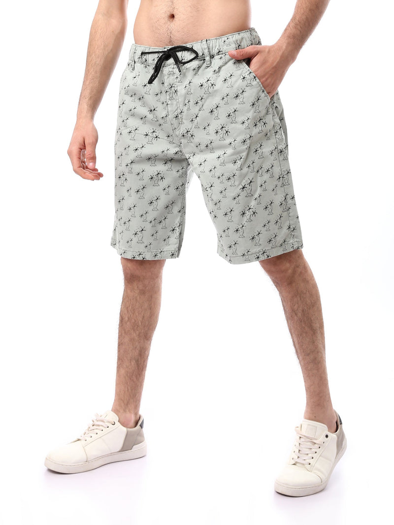 Short homme d’été avec taille élastique, cordon de serrage et imprimé palmiers – coloris clair – SHR24SGAS23183TM1