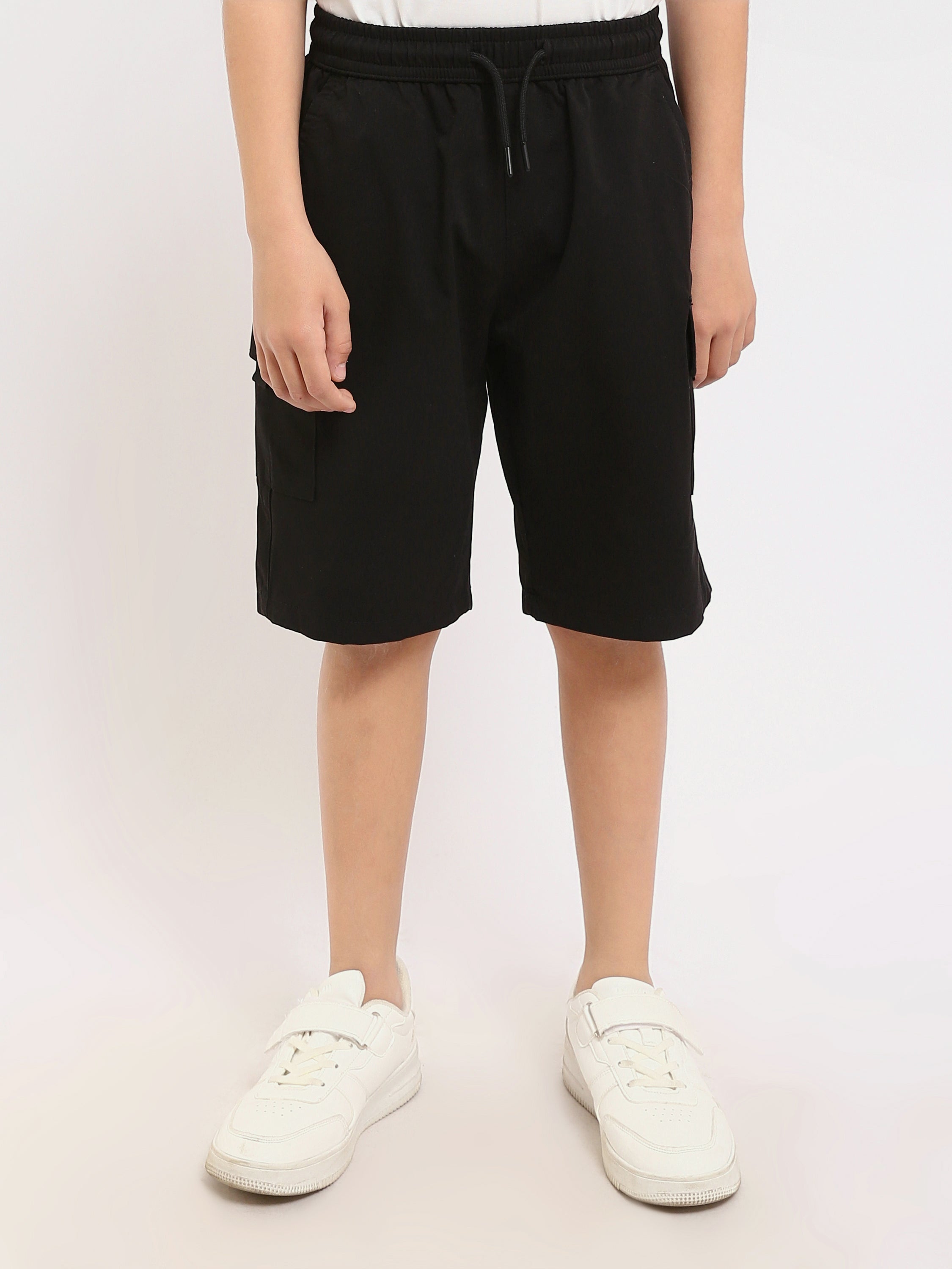 Short enfant moderne avec taille élastique et poches latérales  -SHR24SGBC23172TB1