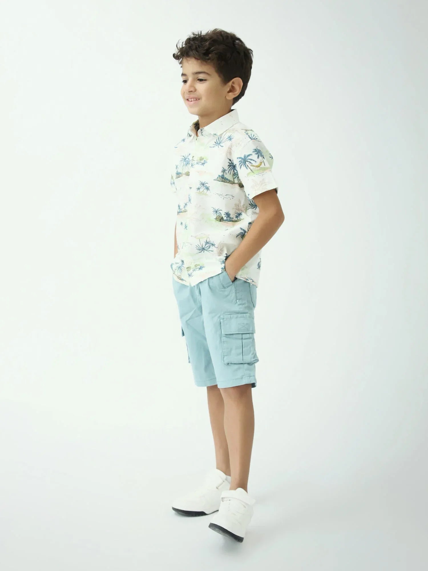 Short cargo garçon avec poches et taille élastique – SHR24SGBC75307MB1 - Justyol