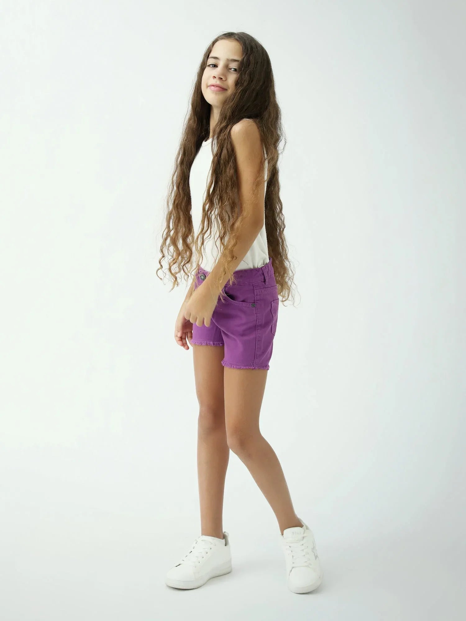Short fille en coton avec ourlet effiloché – couleurs tendance - SHR24SGBP70572MG1 - Justyol