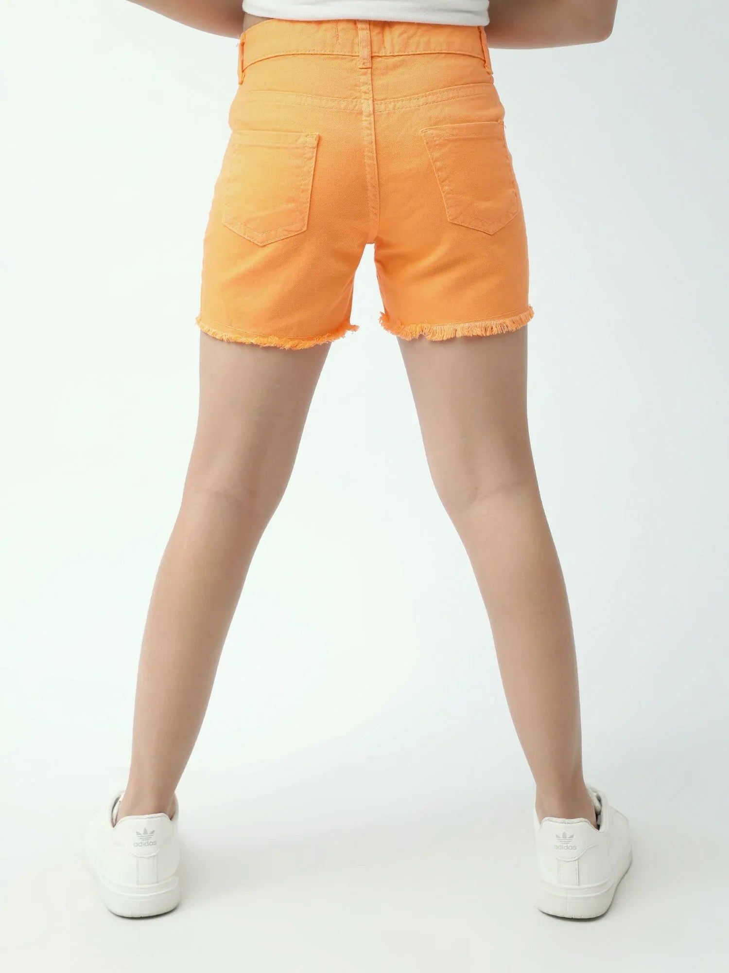 Short fille en coton avec ourlet effiloché – couleurs tendance - SHR24SGBP70572MG1 - Justyol