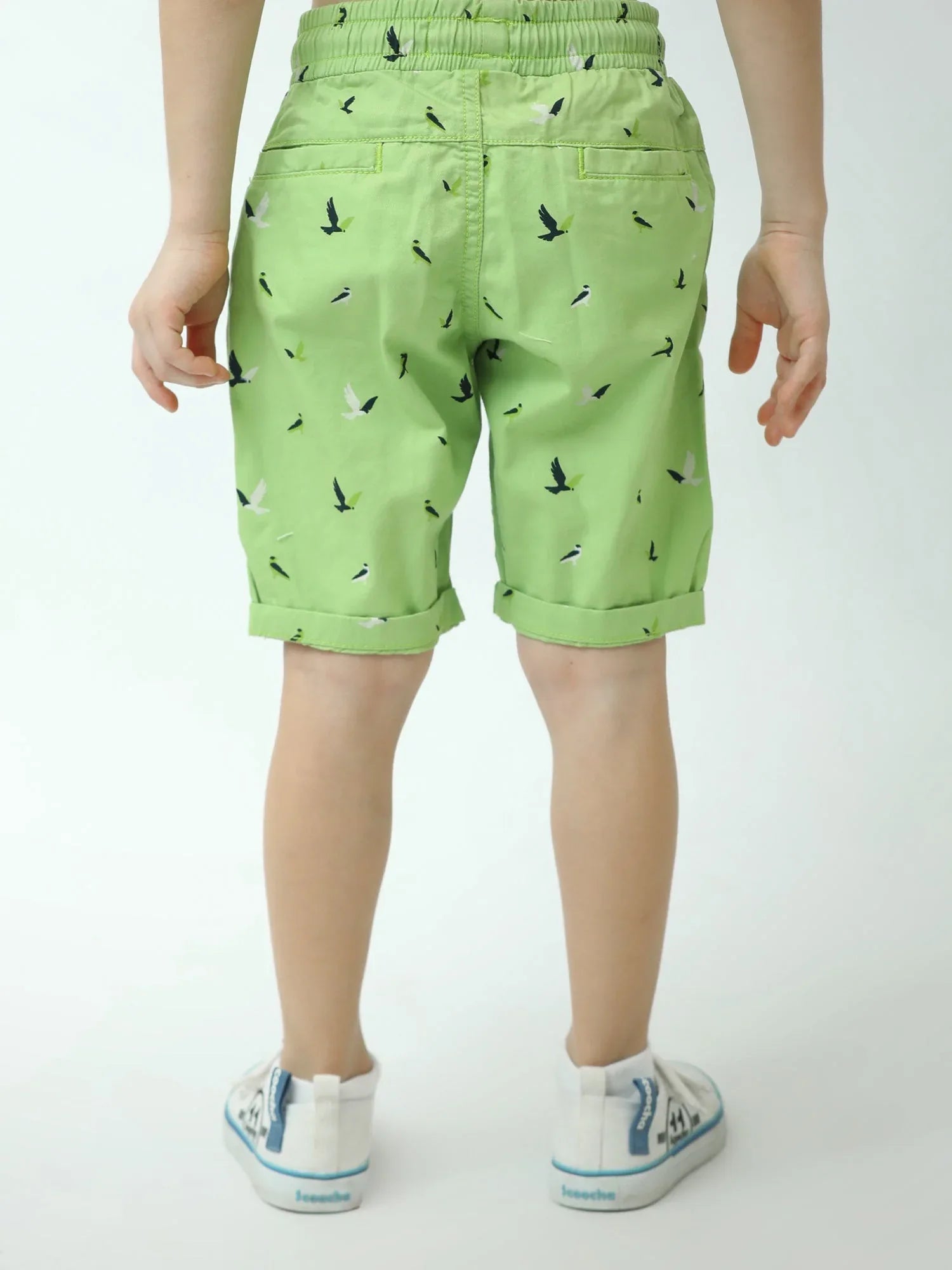 Short garçon vert fluo imprimé oiseaux avec poches et cordon - SHR24SGBS75309MB1 - Justyol