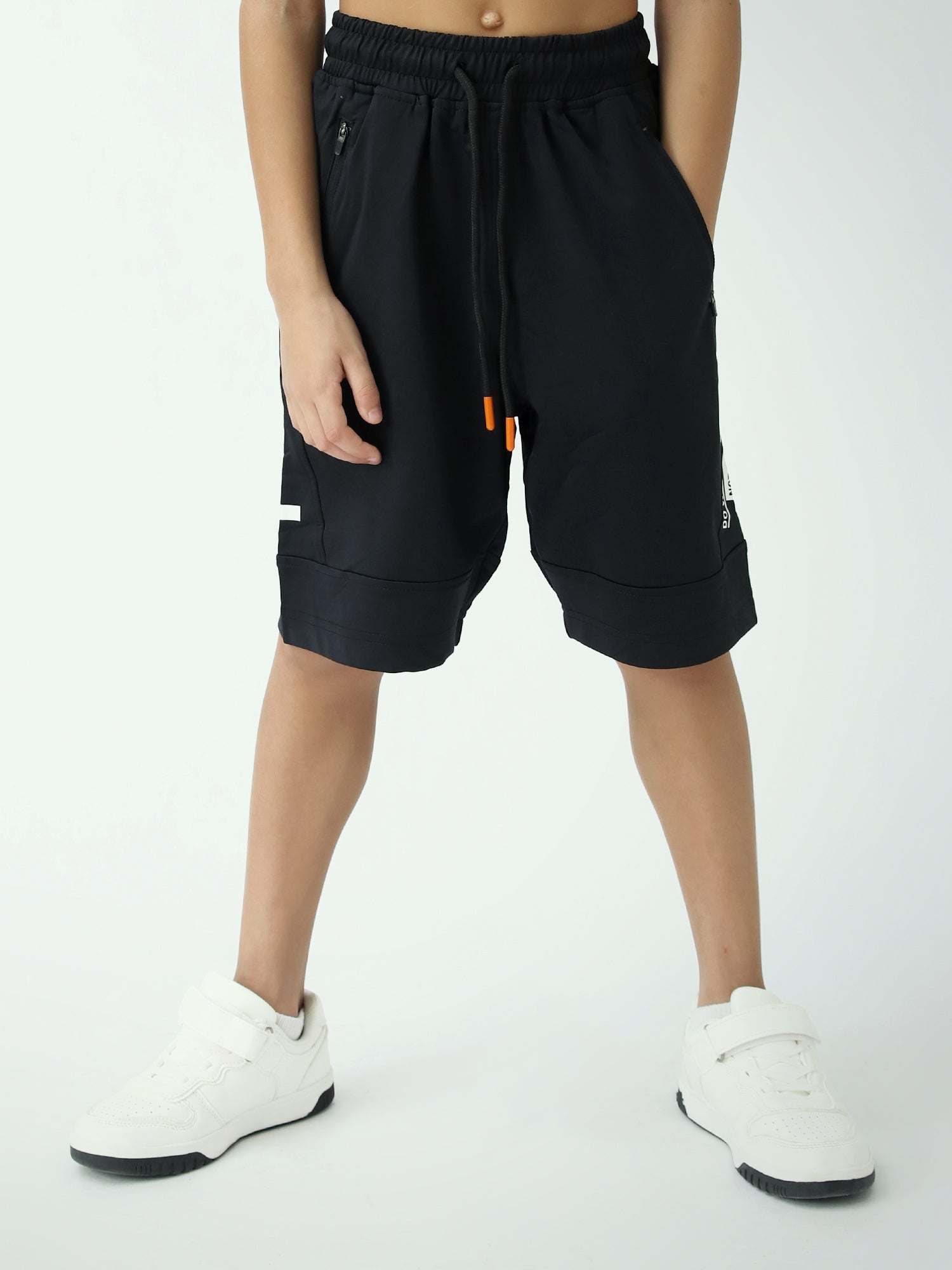 Short garçon noir sport avec cordon, poches zippées – coupe confort - SHR24SSPS75645MB1