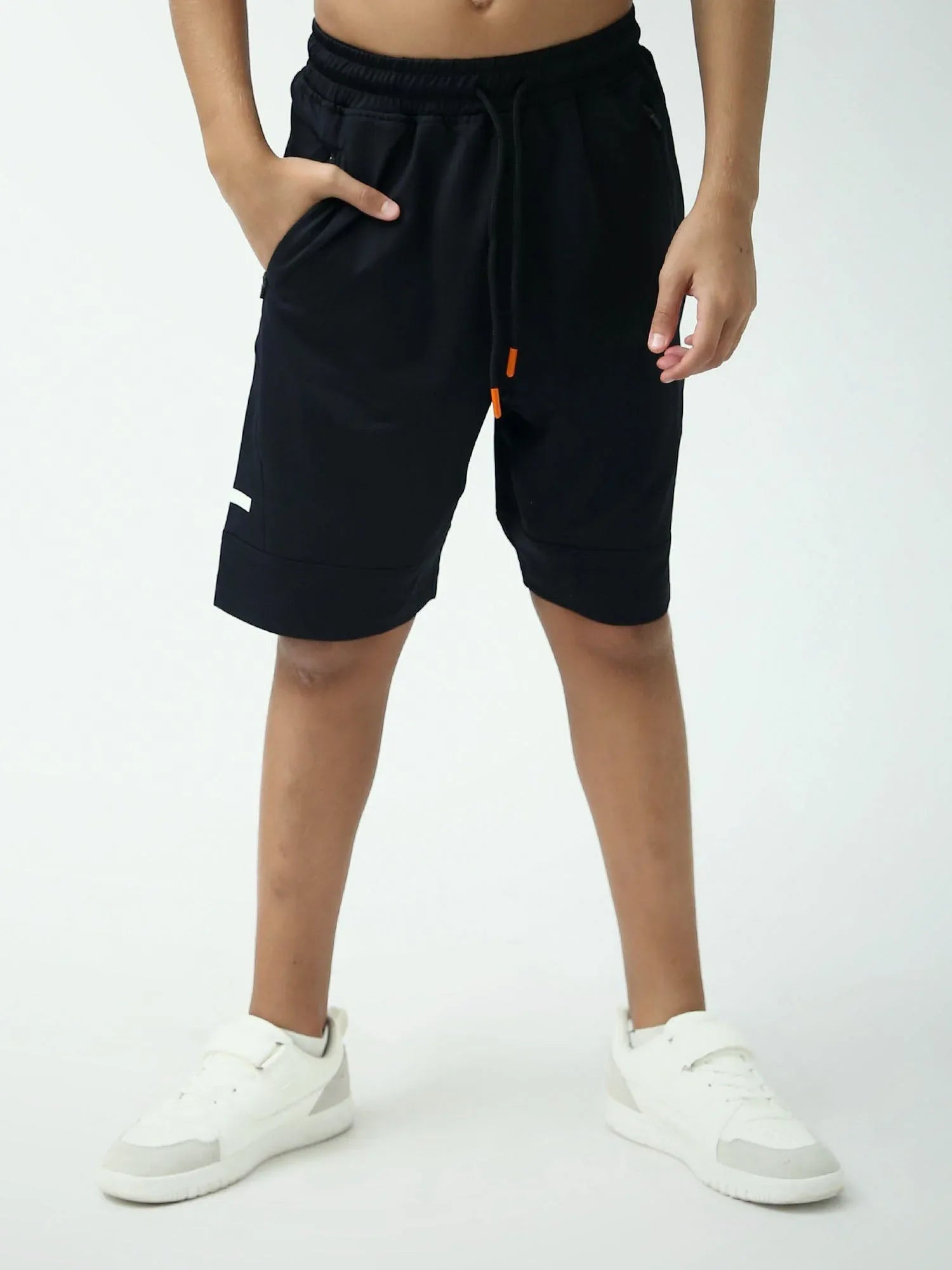 Short ado garçon noir sport avec cordon et poches – coupe confort - SHR24SSPS75645MJ1 - Justyol