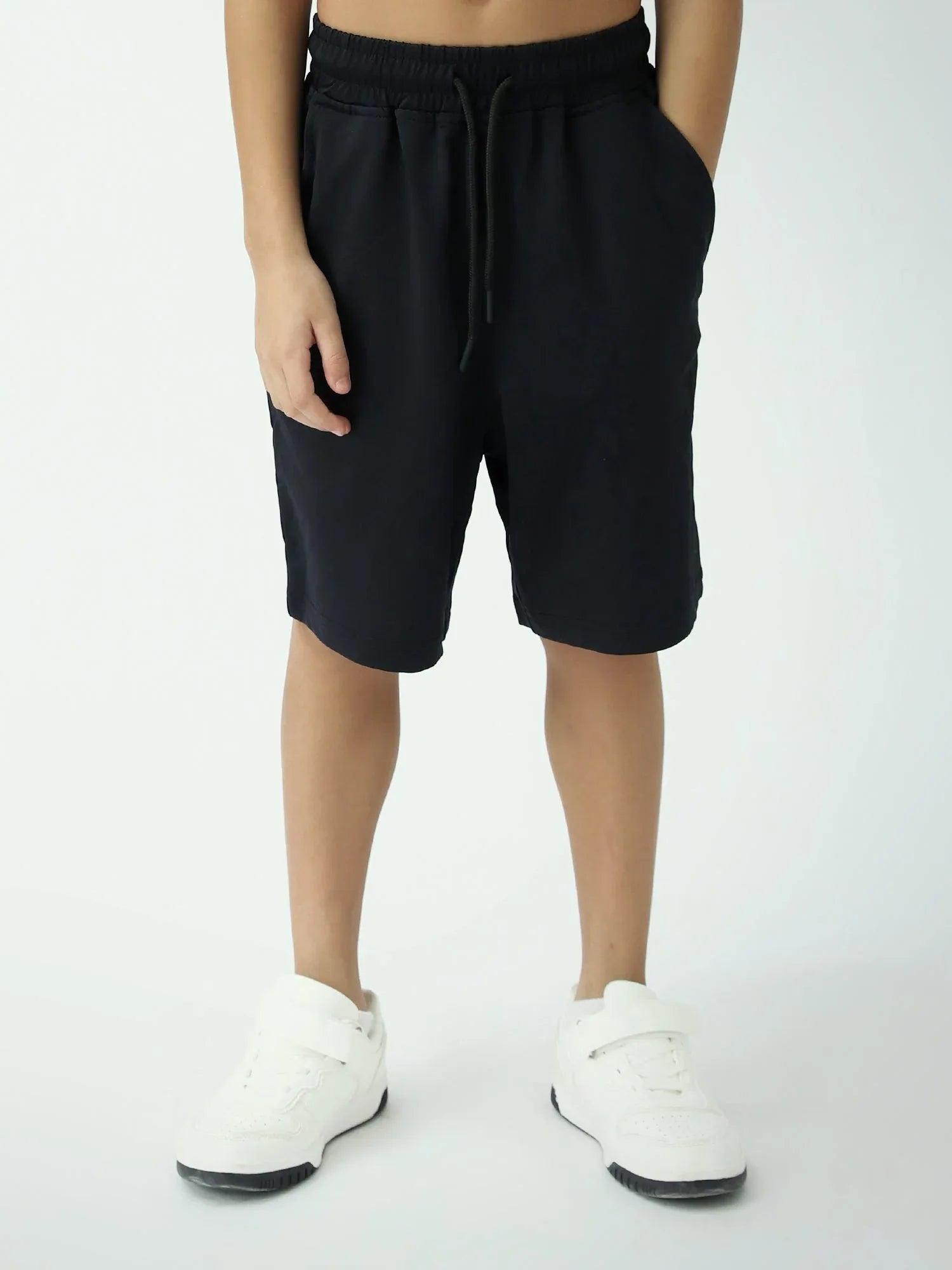 Short garçon noir basique avec cordon et poches – confort été - SHR24SSPS75647MB1 - Justyol