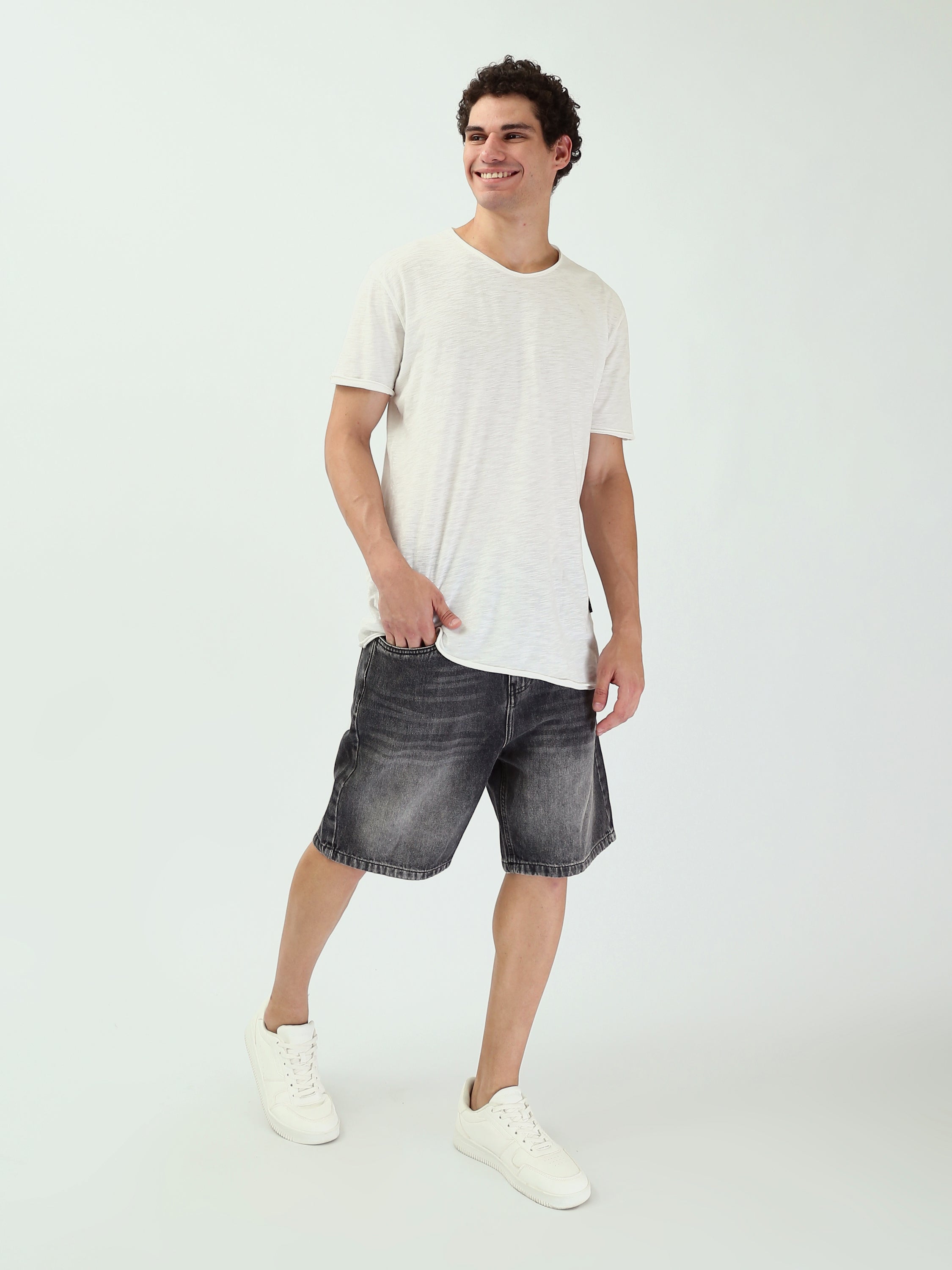 Short en jean homme au design moderne - SHR25SDBP30210TM1