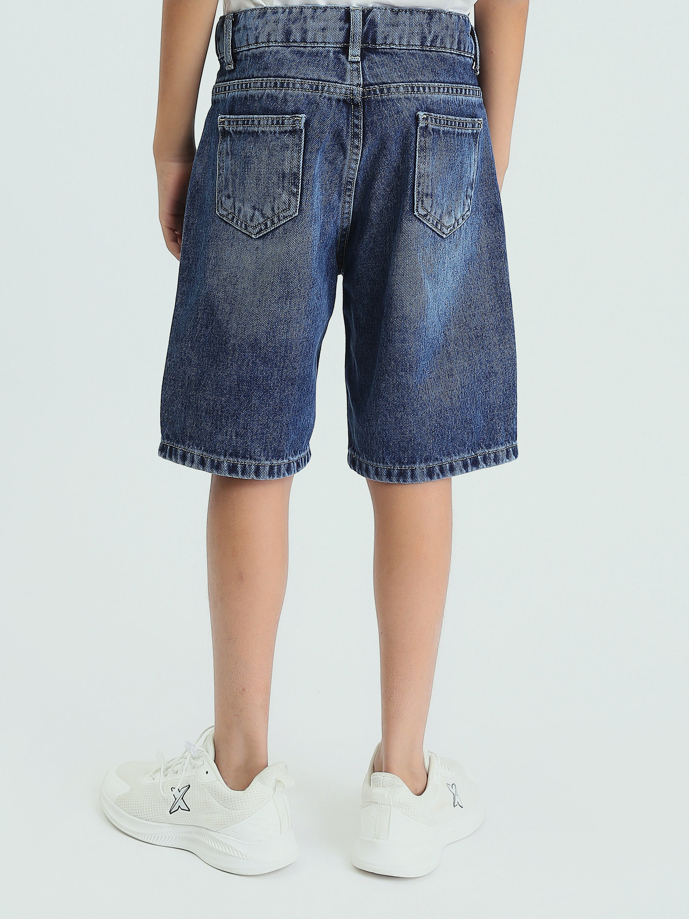 Short en jean pour enfants de couleur bleu foncé avec des détails de déchirures - SHR25SDSP31708TB1