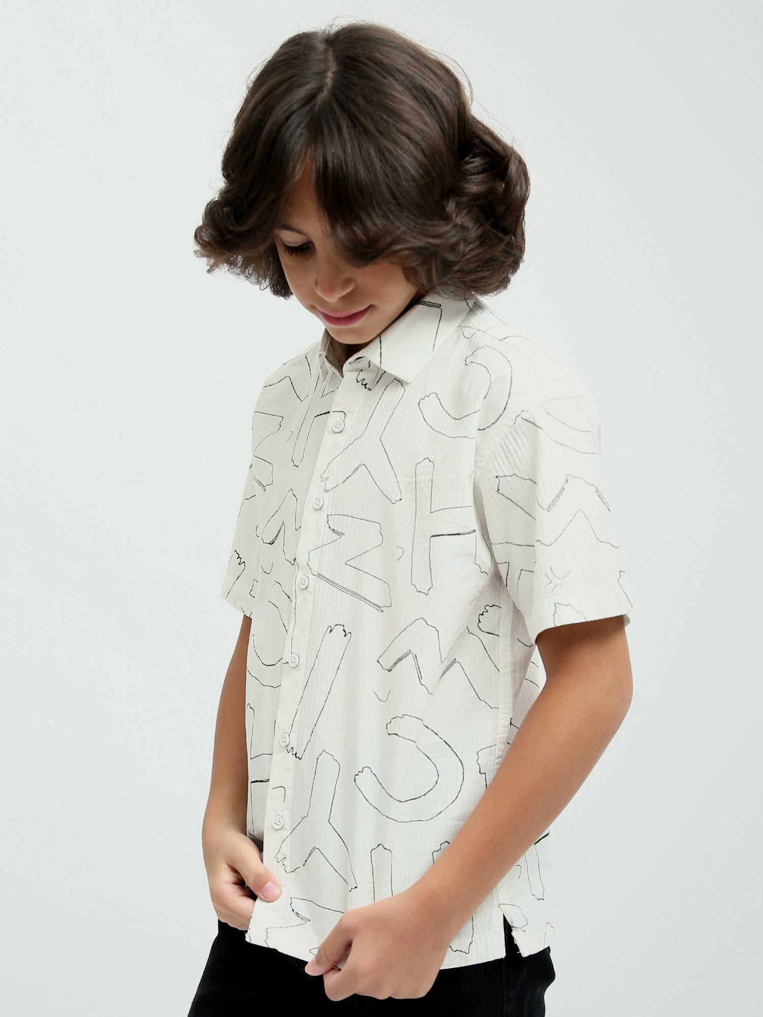 T-shirt pour enfants au design moderne et impression artisanale - SSH24SACR19420TB1