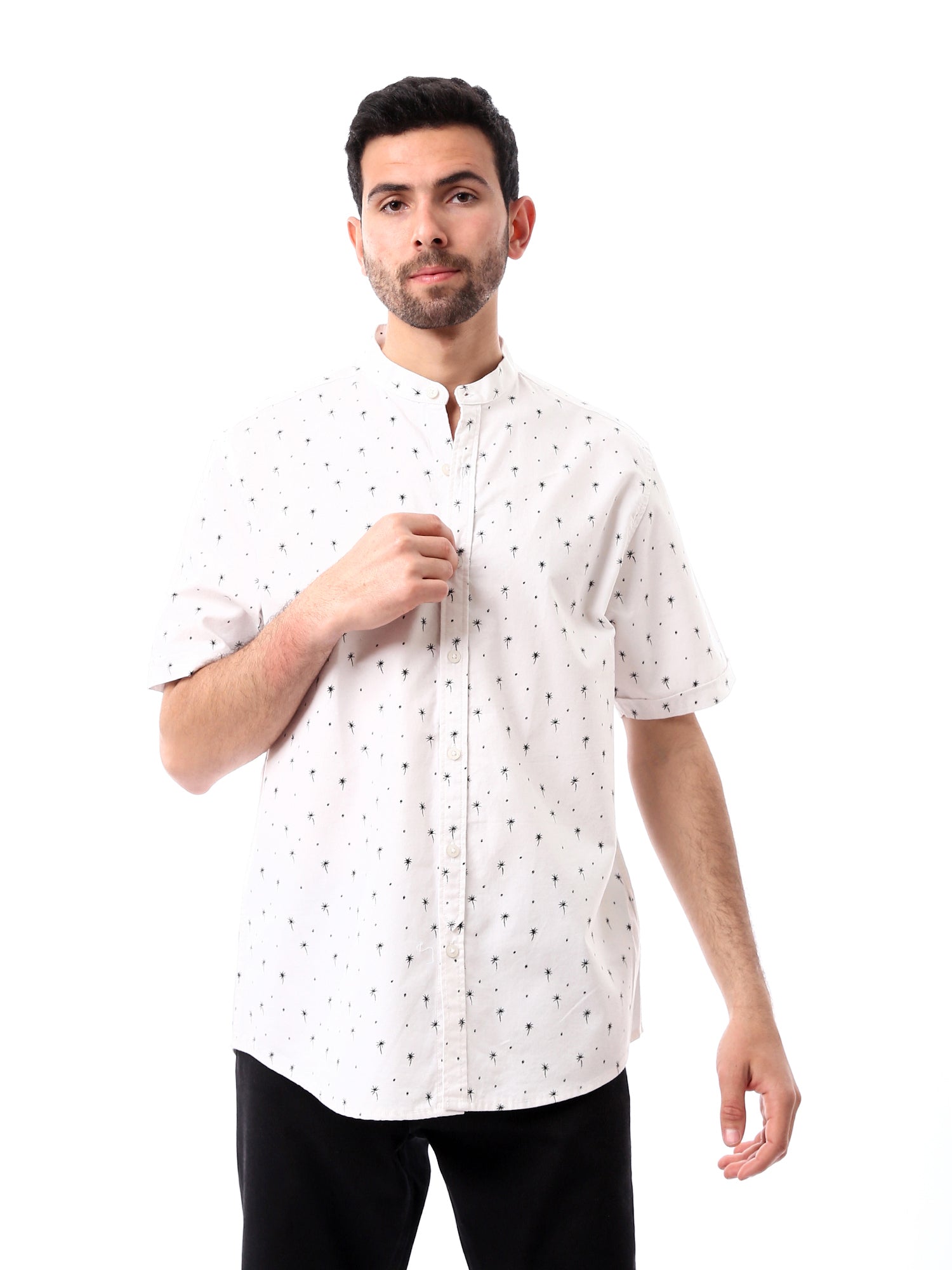 Chemise homme manches courtes à motifs modernes — coupe confortable. -  SSH24SAOS19522TM1