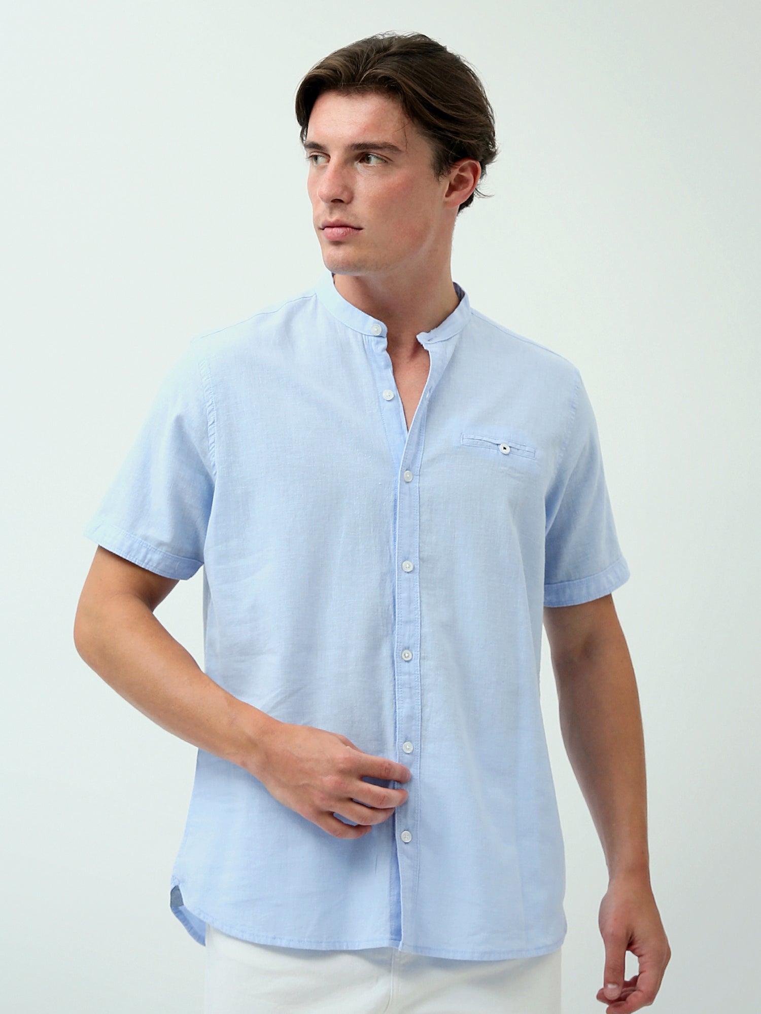 Chemise Homme à Manches Courtes – Design Moderne avec Col Ouvert et Boutons - SSH24SEIS19432TM1