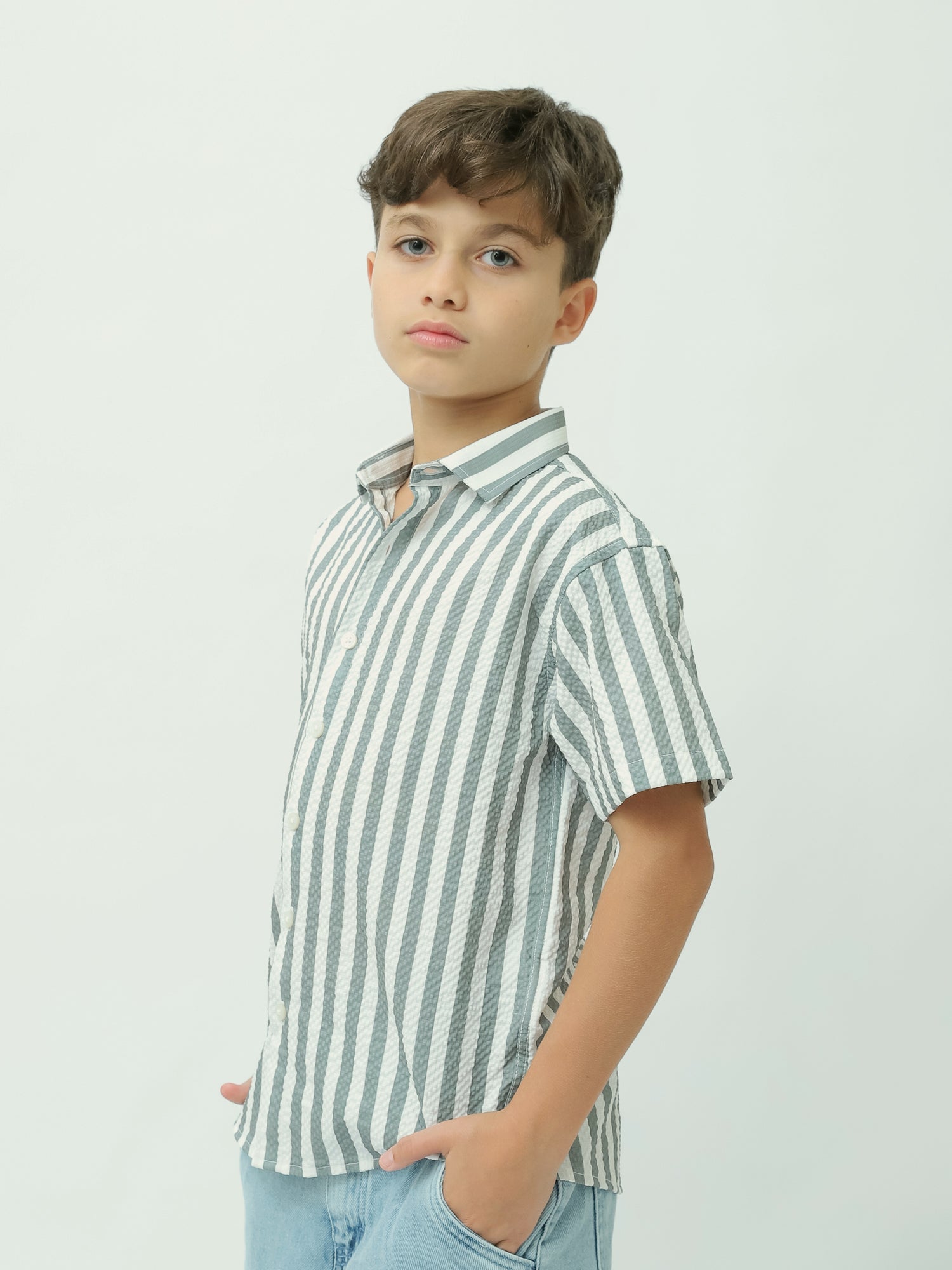 Chemise enfant à manches courtes avec rayures modernes – SSH24SSRR19425TJ1