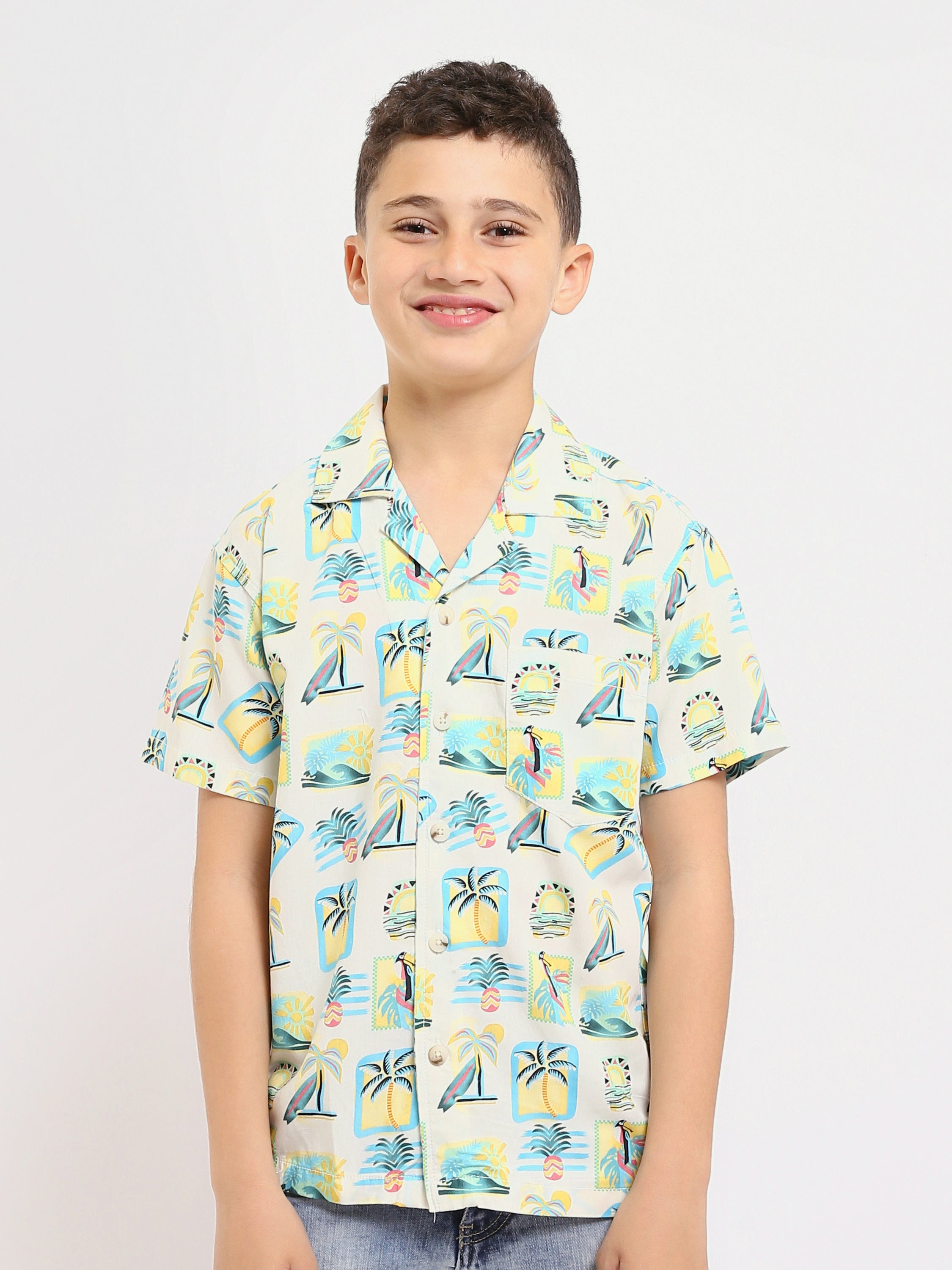 T-shirt pour enfants oversize orné de motifs tropicaux colorés - SSH25SAUC31122TB1