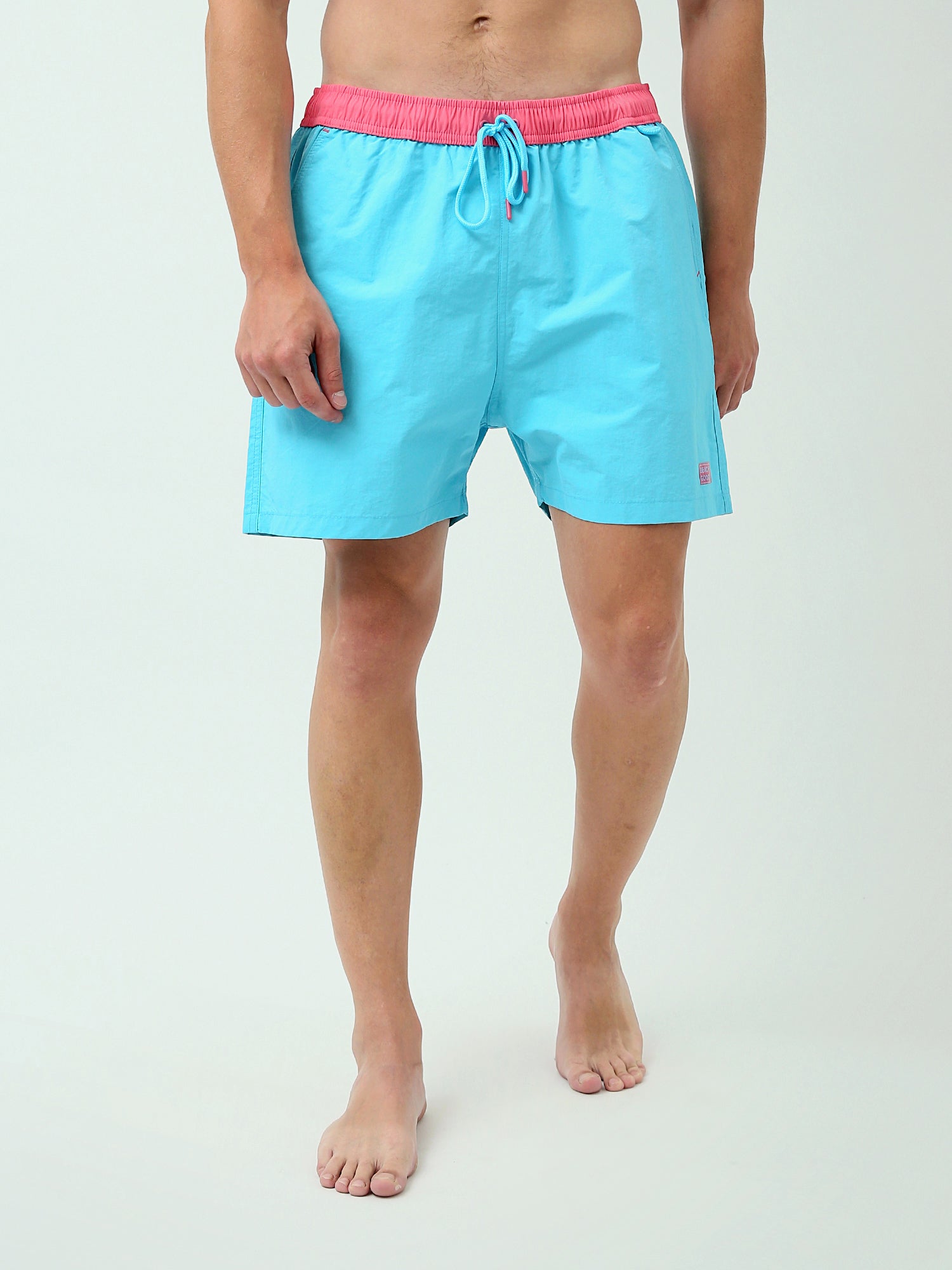 Short de bain pour homme en tissu léger et à séchage rapide – Design confortable avec ceinture ajustable – SWO24SSAE11394TM1