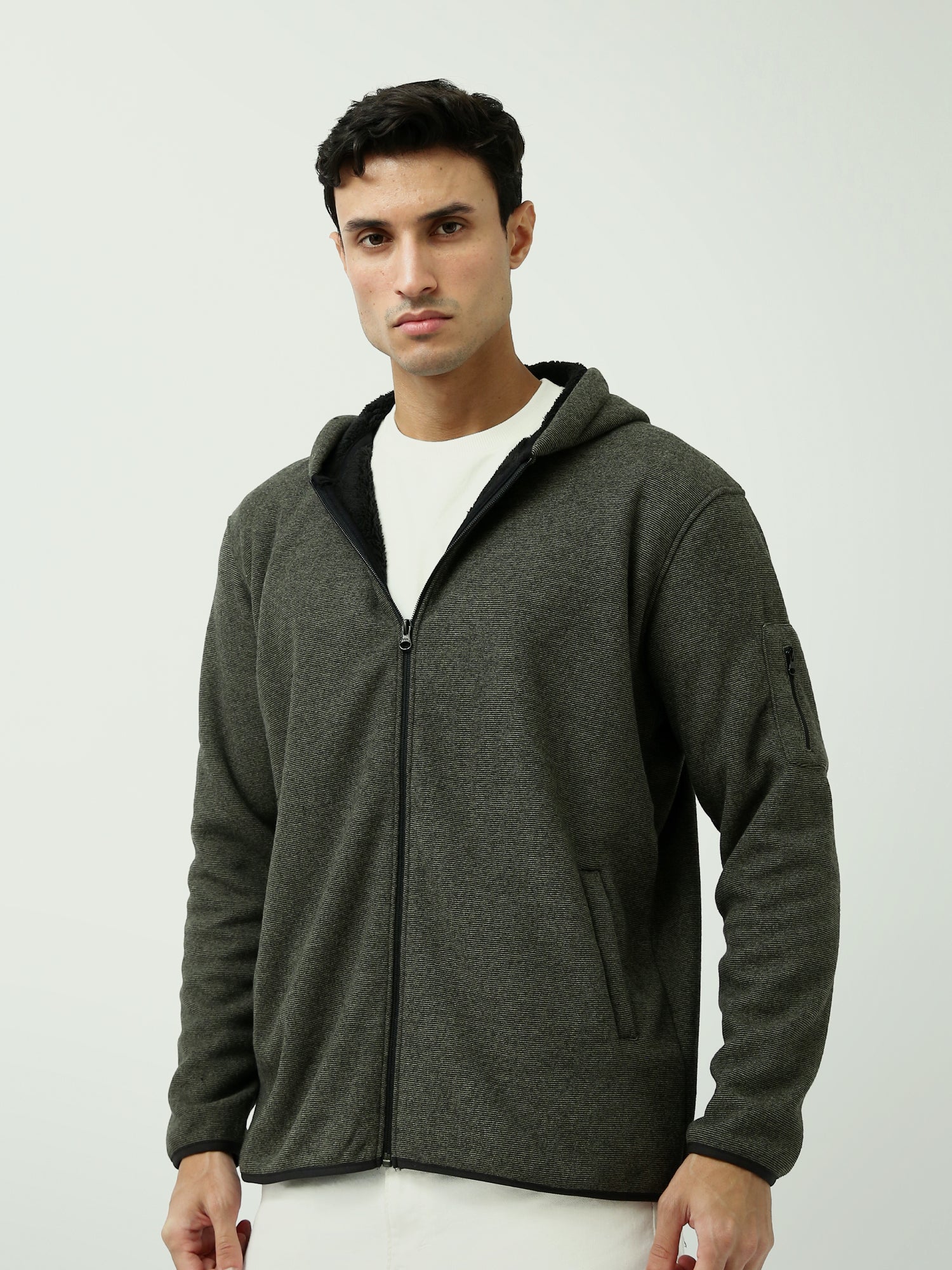 Veste homme à capuche au design moderne avec poches latérales – SWS24WZPS26033TM1